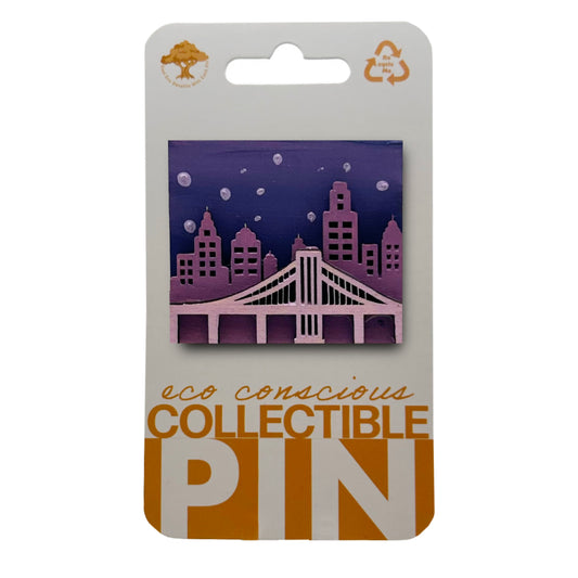 City Scene With Bridge - Wooden Pin & Magnet