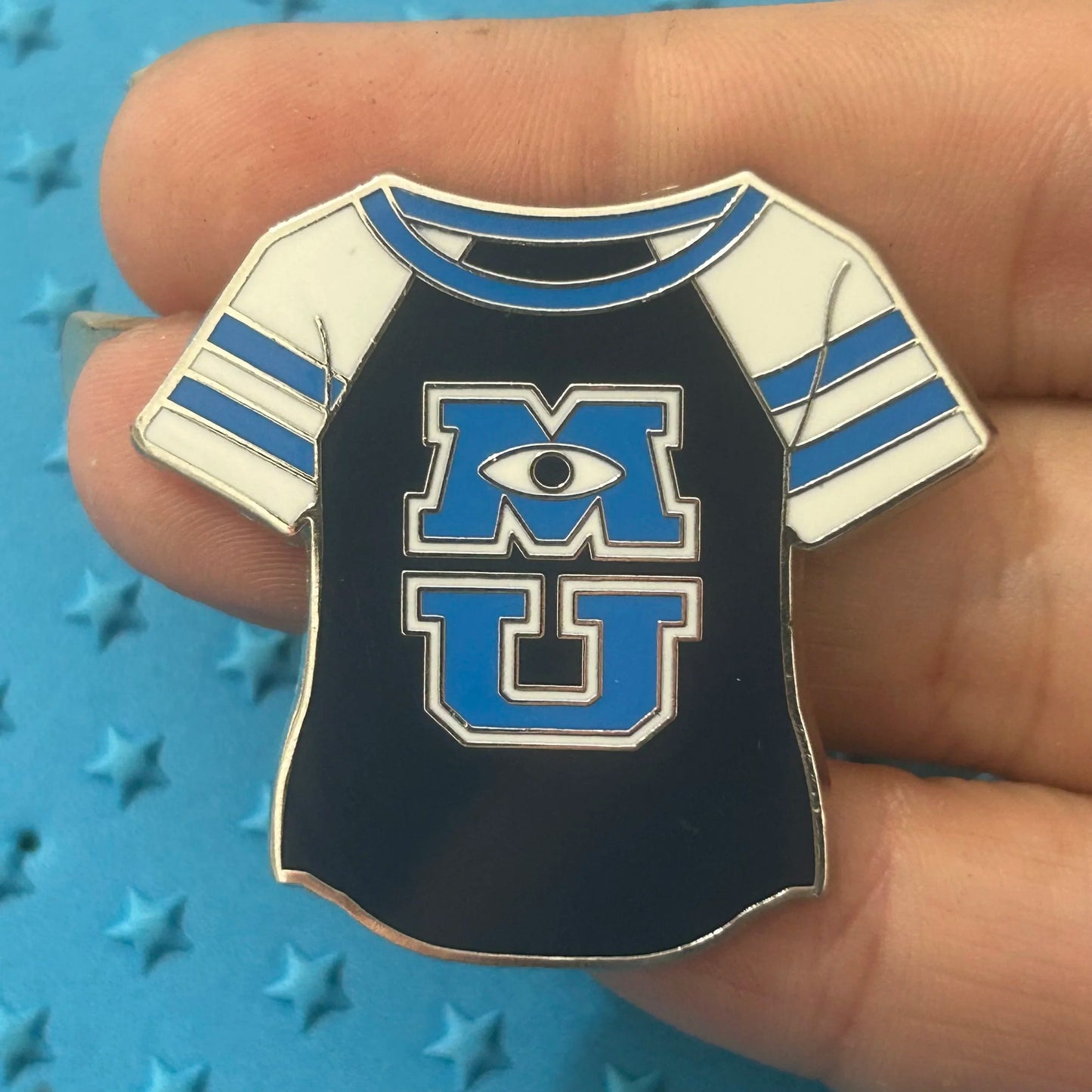 2020 - Monsters University - MU - Jersey Shirt - Pin
