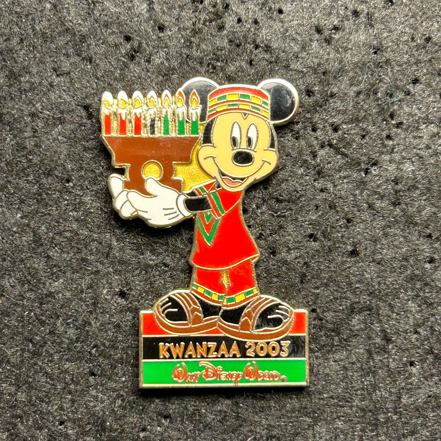 2003 - Mickey Mouse - Kwanzaa - Holiday - LE 1,000 - Disney Pin