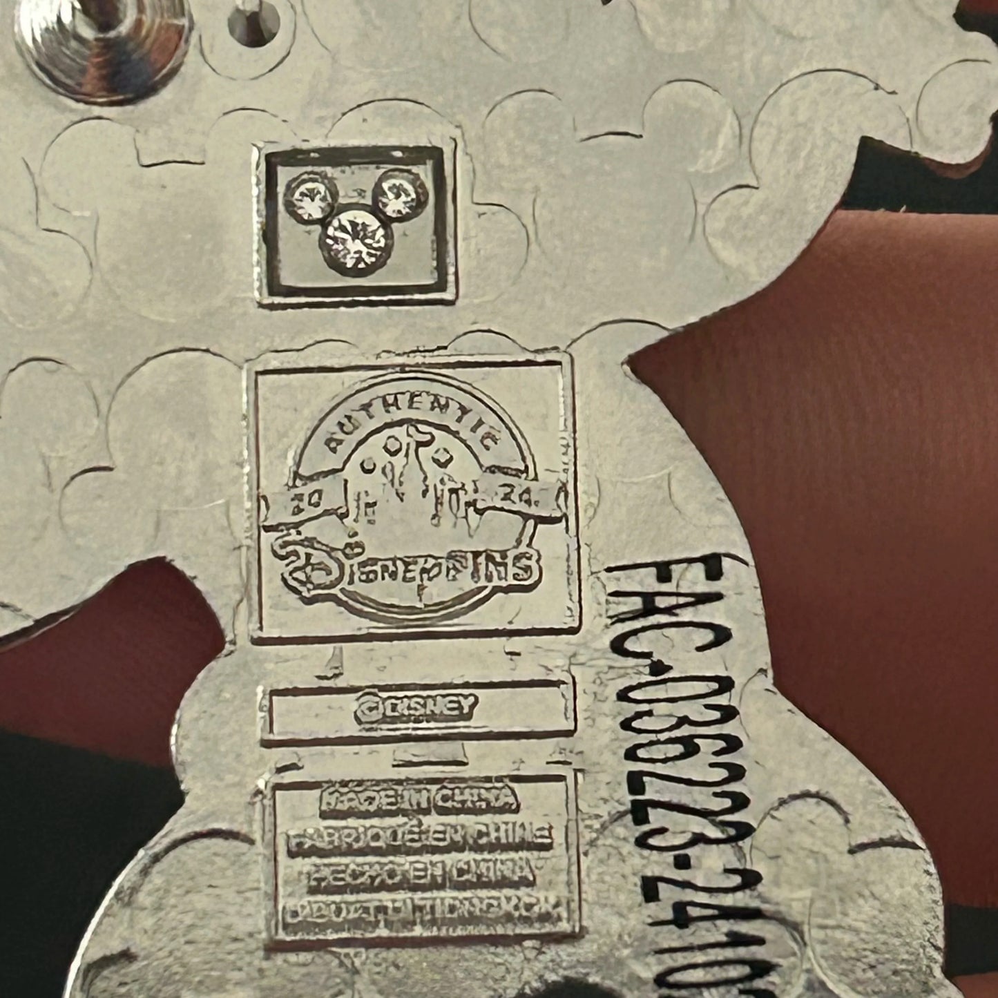 2024 - Stitch - Arms Open - Disney Pin