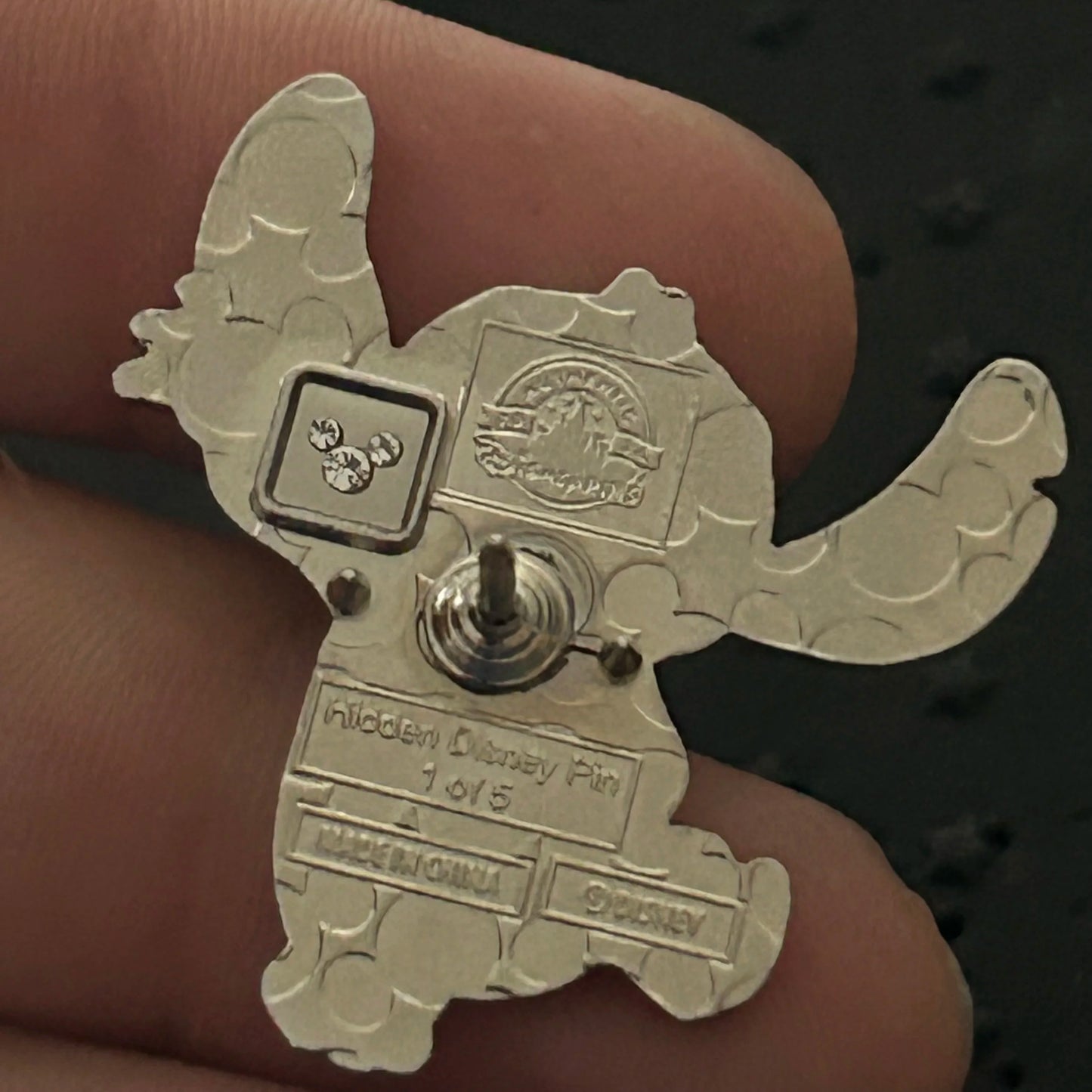 2024 - Stitch - Valentines Day - Hidden Disney - Pin