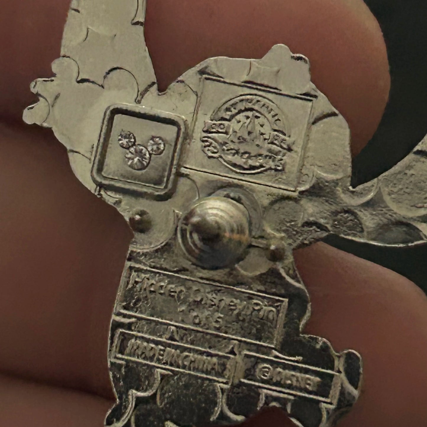 2024 - Stitch - Valentines Day - Hidden Disney - Pin