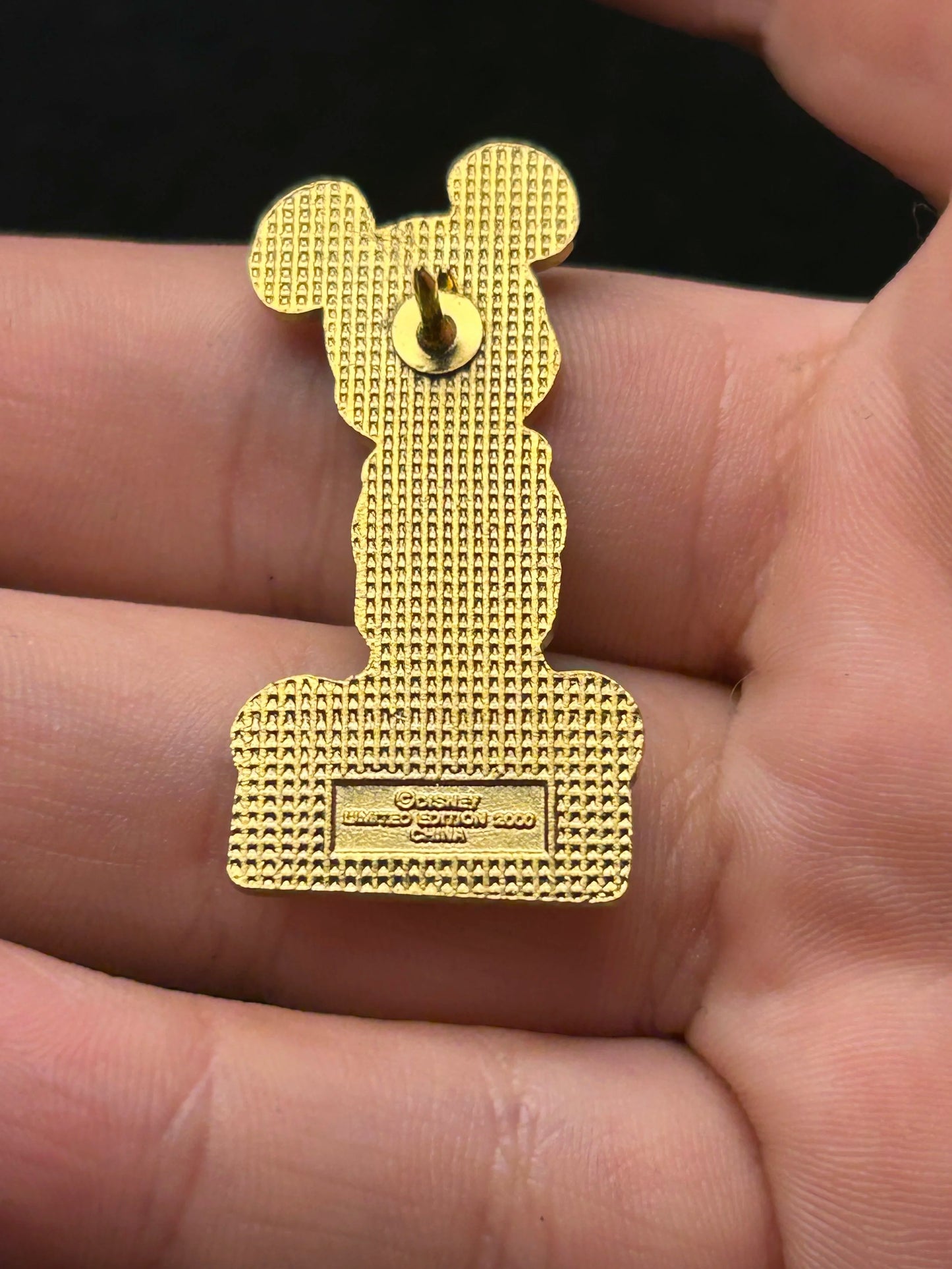 2000 - Mickey Mouse - Candlelight Processional - DLR - Disney Pin