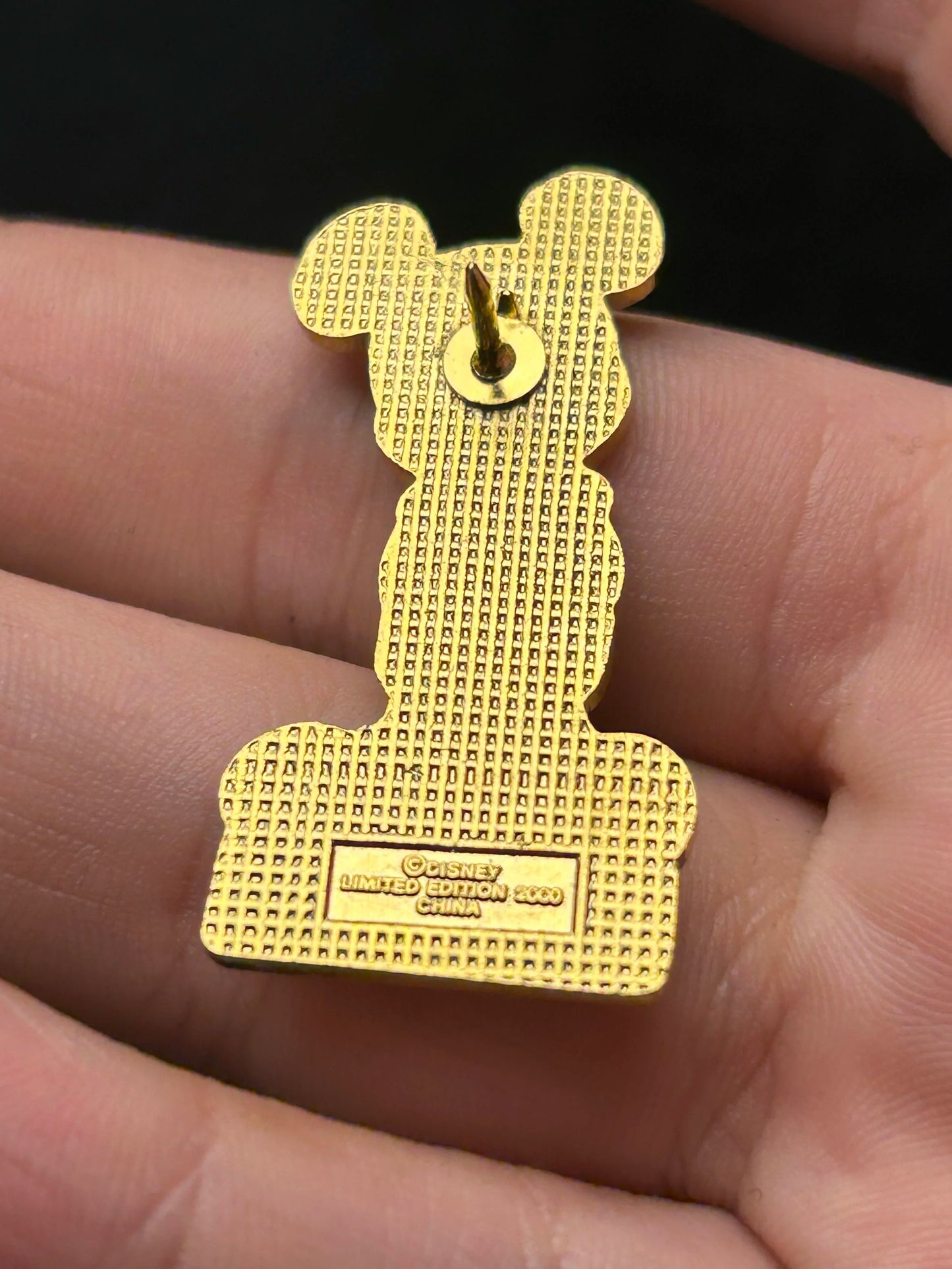 2000 - Mickey Mouse - Candlelight Processional - DLR - Disney Pin
