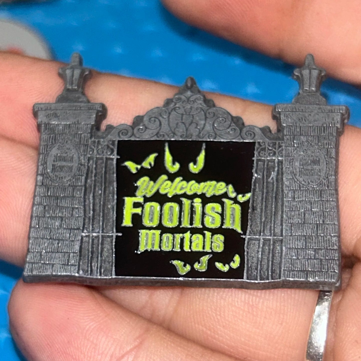 Loungefly - Welcome Foolish Mortals - Haunted Mansion - Glow In The Dark - Pin