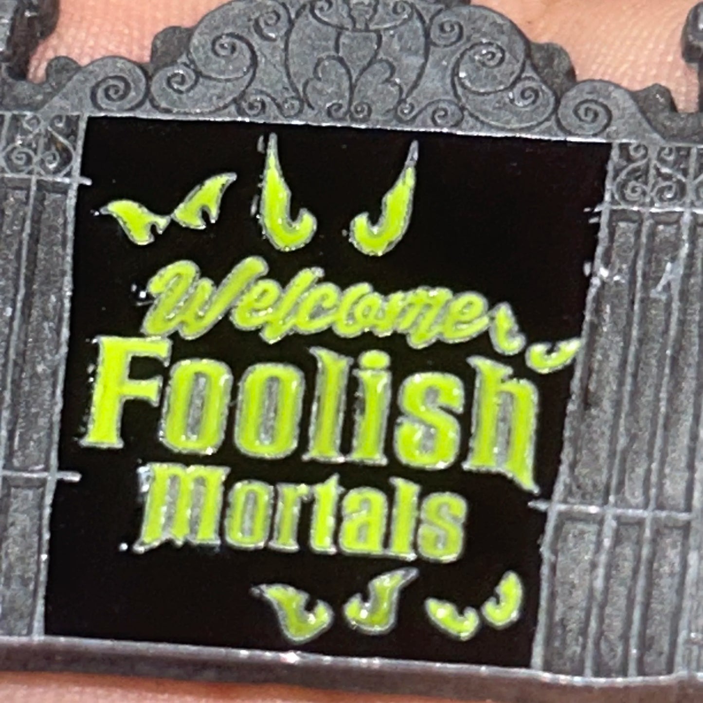 Loungefly - Welcome Foolish Mortals - Haunted Mansion - Glow In The Dark - Pin