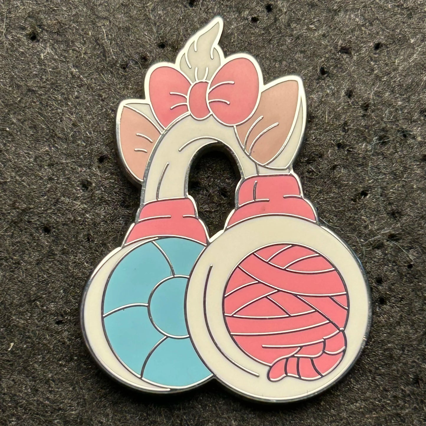 2025 - Marie - Aristocats - Ear Muffs - Mystery Pin