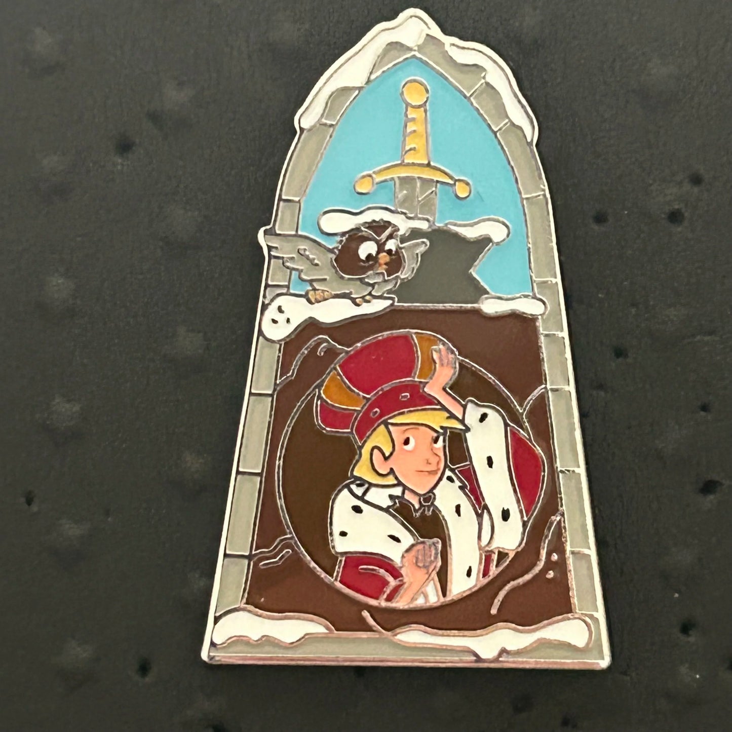 2024 - Arthur and Owl - Sword and the Stone - Disney Pin