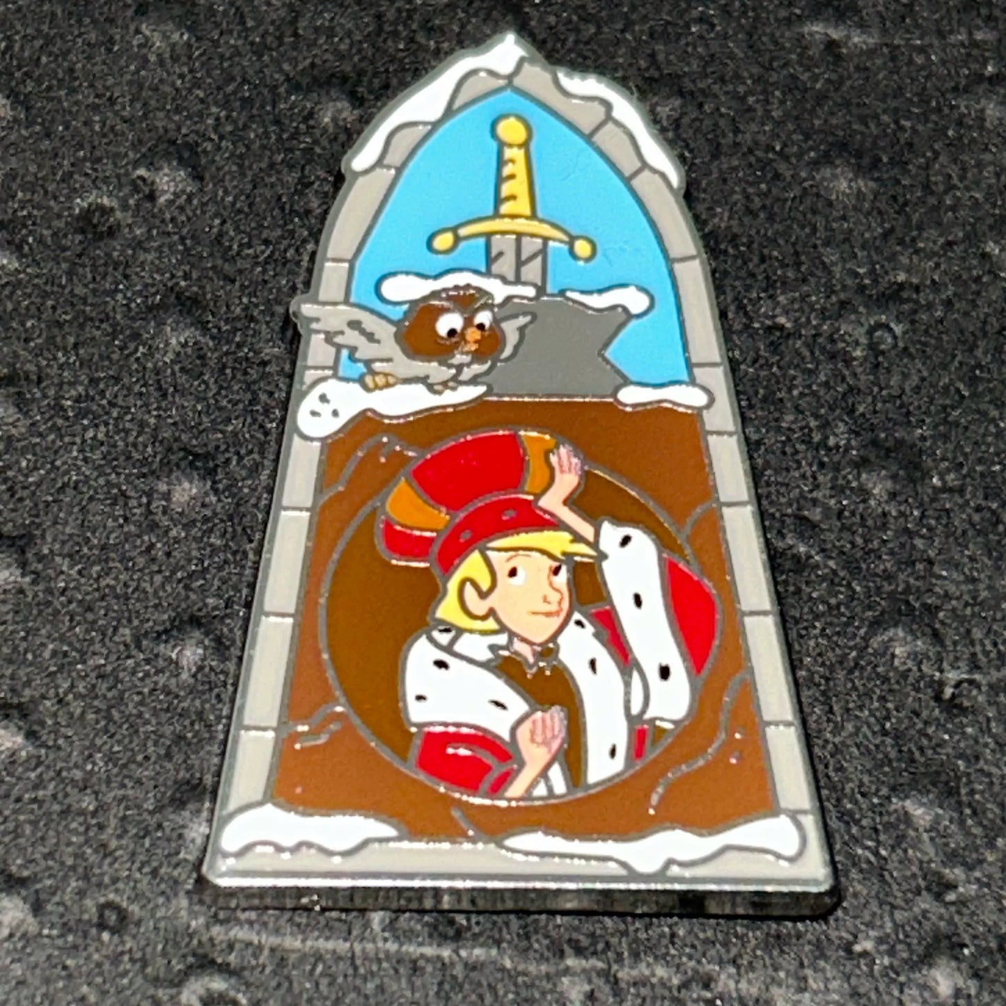 2024 - Arthur and Owl - Sword and the Stone - Disney Pin