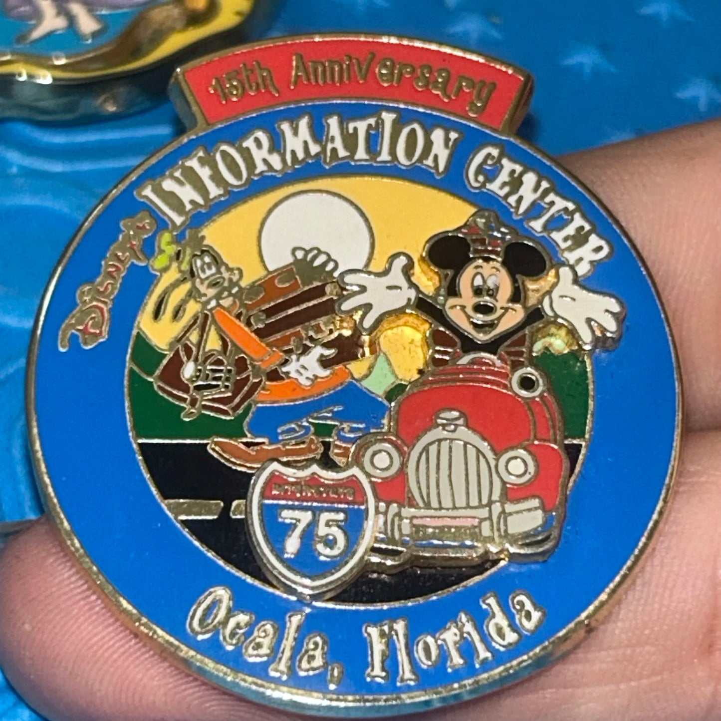 2002 - Mickey Mouse and Goofy - Info Center - Ocala FL - LE 2,000 - Pin