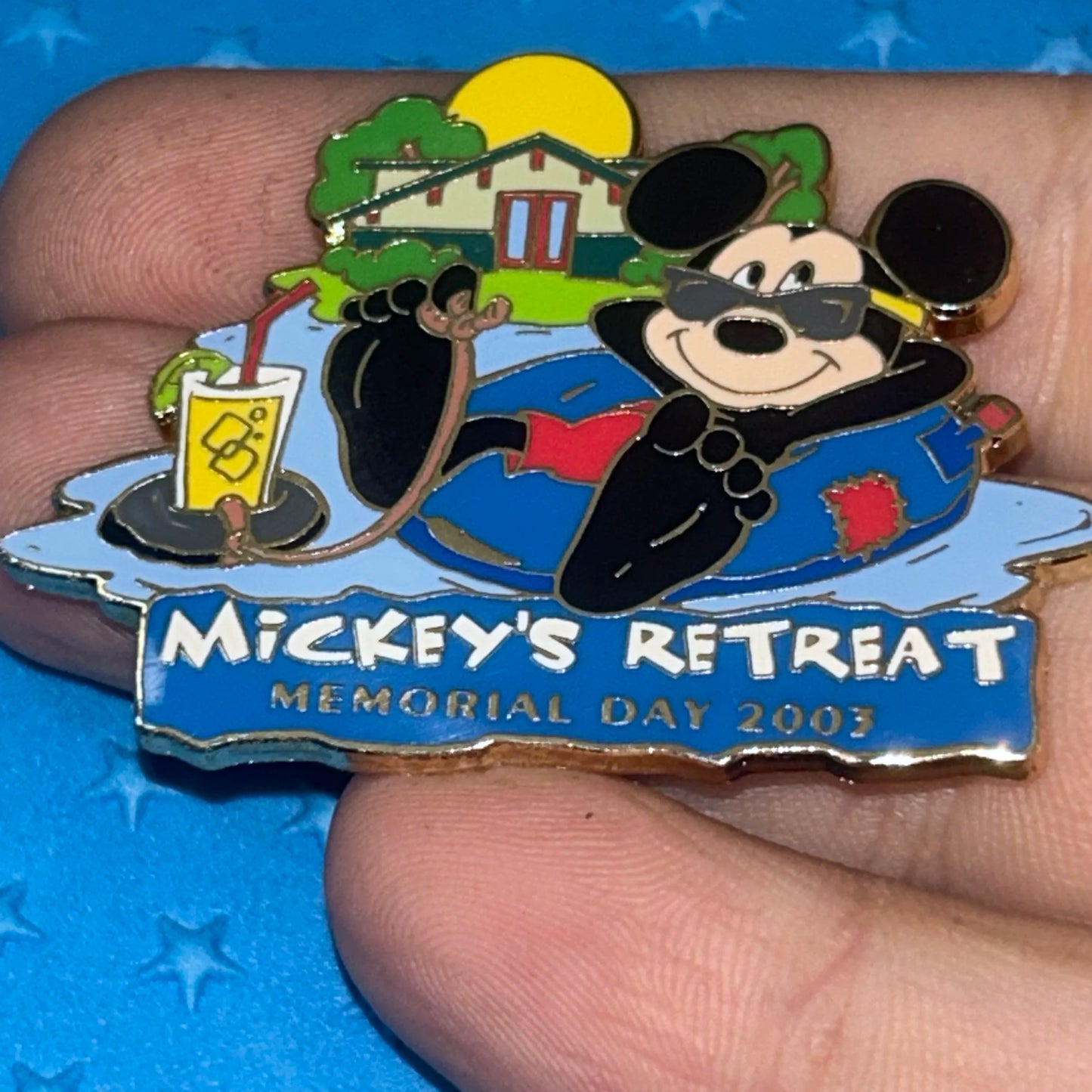 2003 - Mickey Mouse - Memorial Day - Cast Exclusive - LE 3,000 - Disney Pin