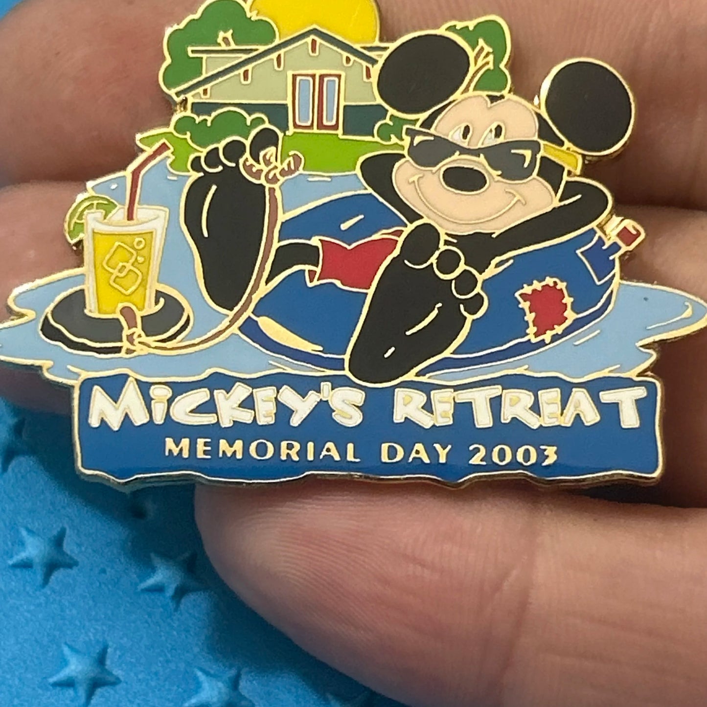 2003 - Mickey Mouse - Memorial Day - Cast Exclusive - LE 3,000 - Disney Pin
