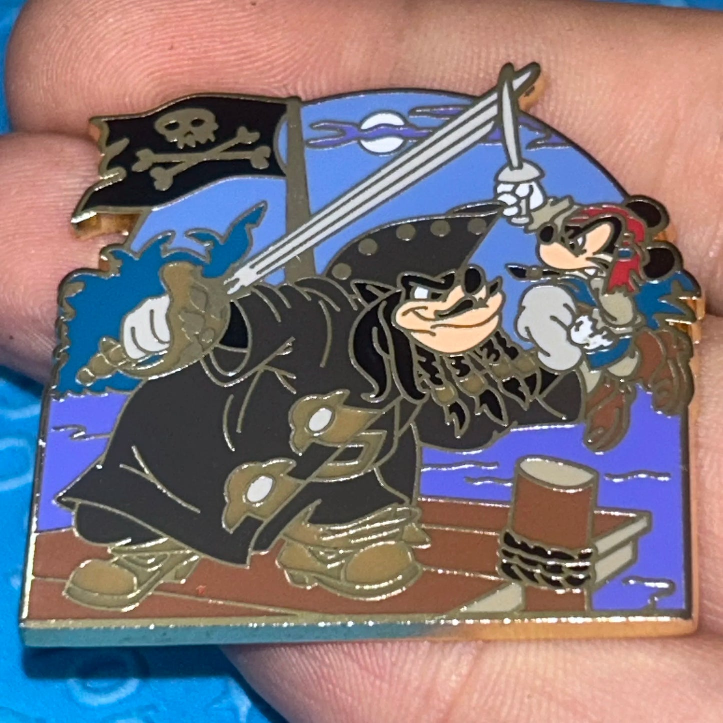 2011 - Pirates of the Caribbean- Pete and Mickey - Disney Pin