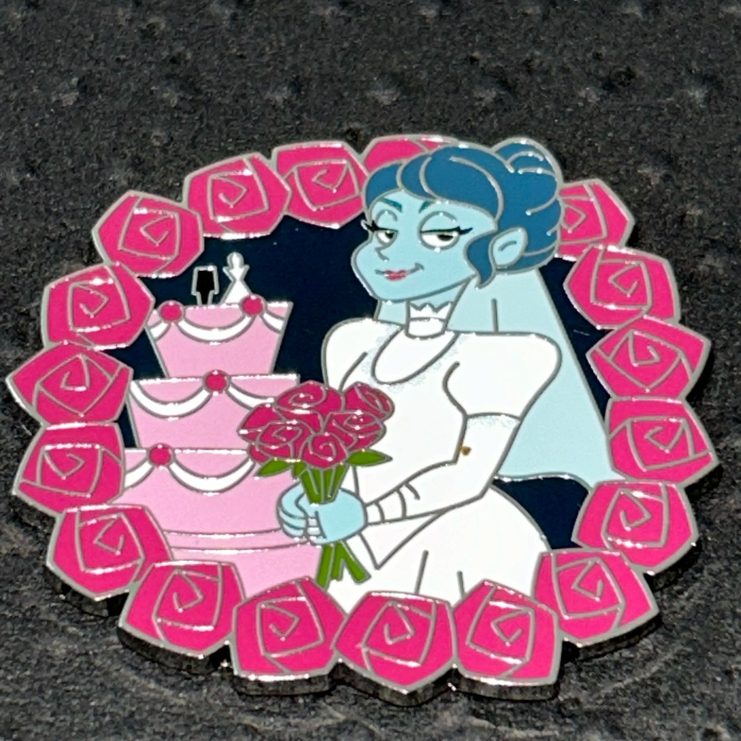 2024 - Ghost Bride - Haunted Mansion - Wedding - Cake and Roses - Disney Pin