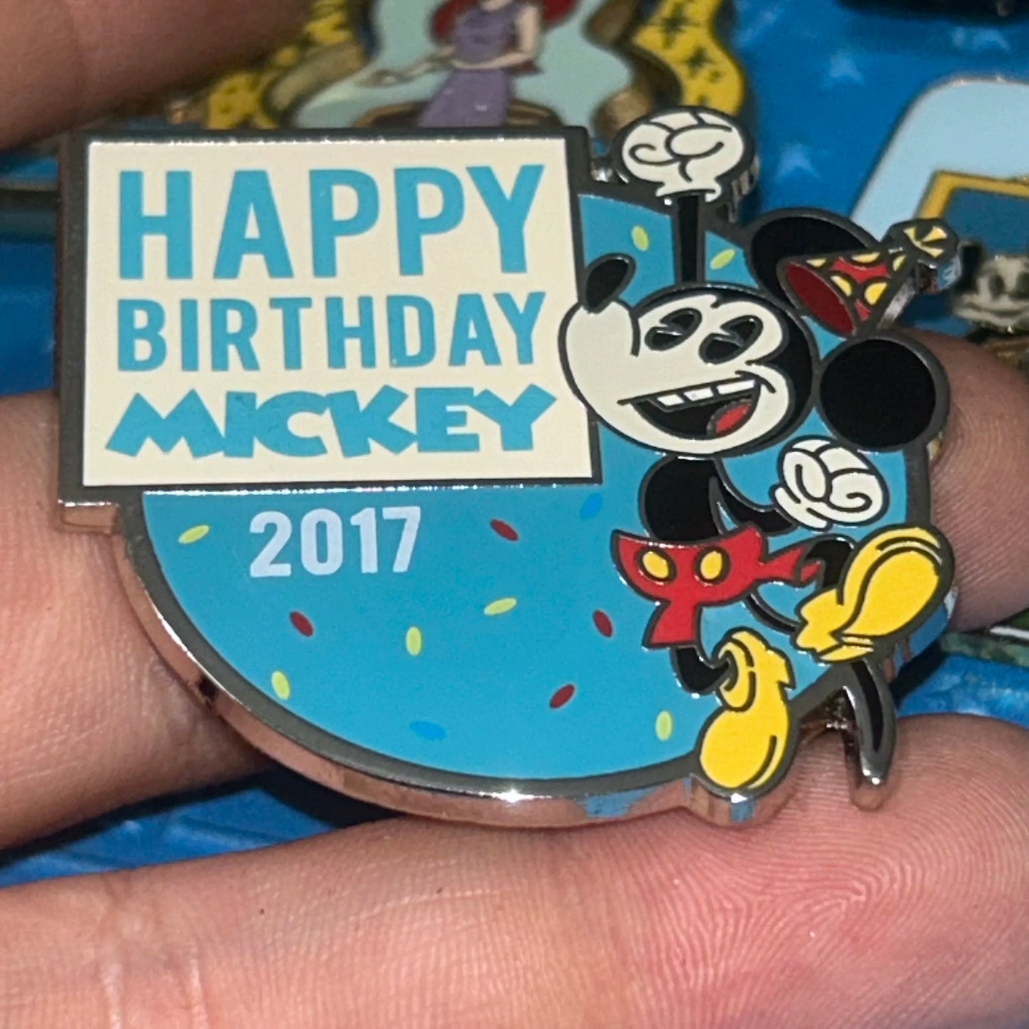 2017 - Happy Birthday - Mickey Mouse - LE 3,000 - Disney Pin
