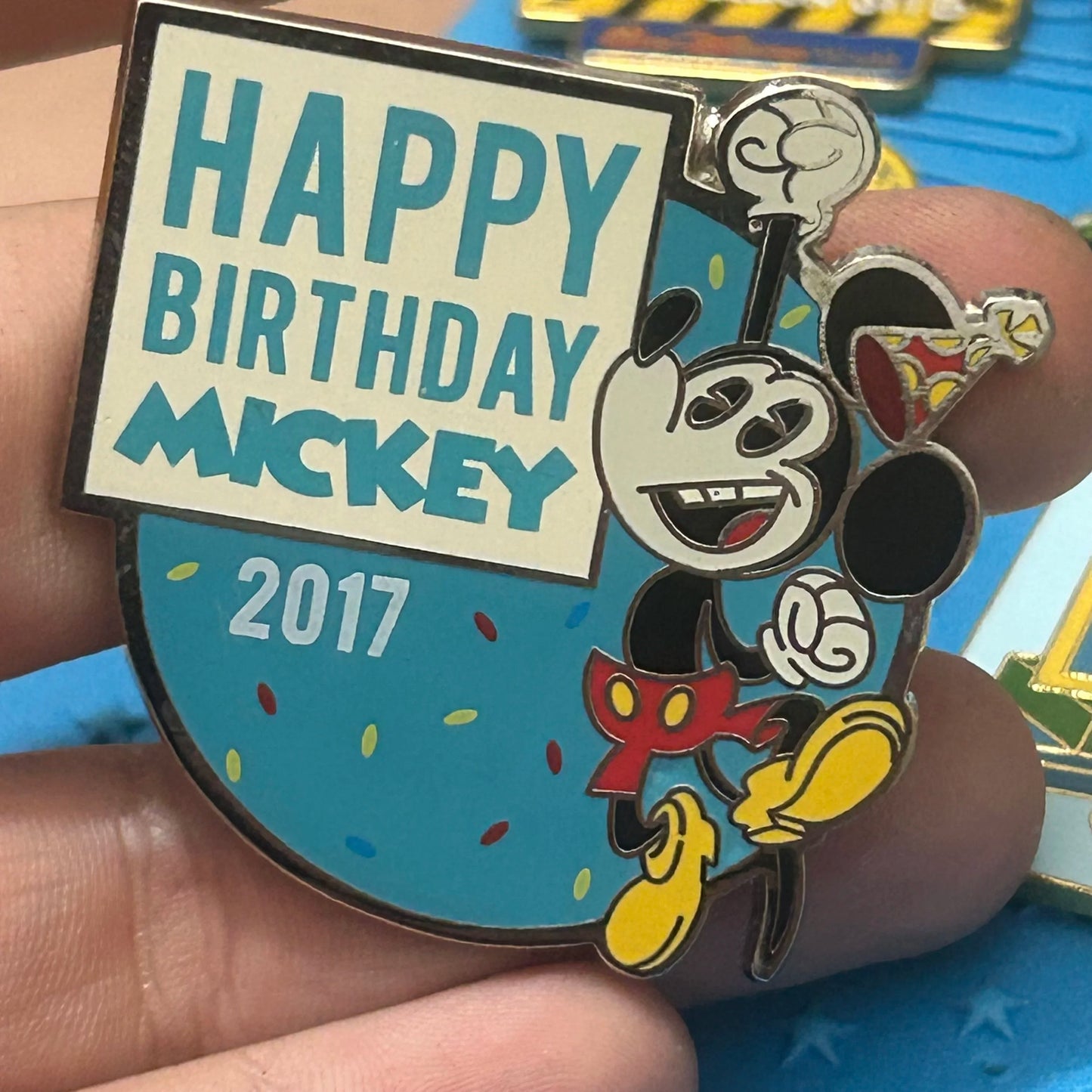 2017 - Happy Birthday - Mickey Mouse - LE 3,000 - Disney Pin