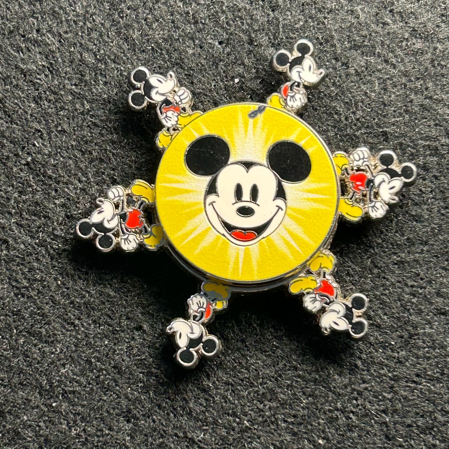 2023 - Mickey Mouse - 95 Years - Spinner - LE 4,000 - Disney Pin
