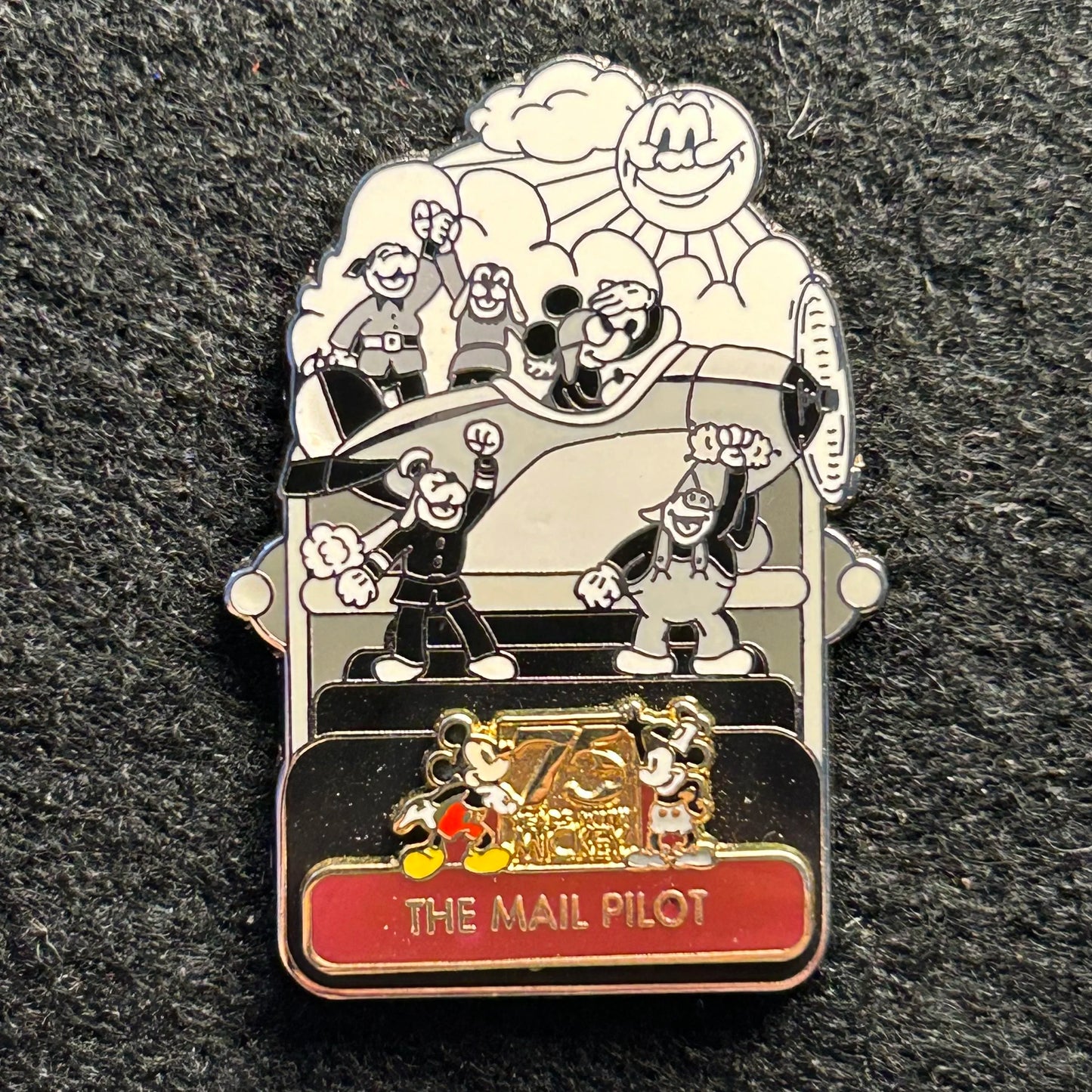 2004 - Mickey Mouse - Mail Pilot - 75th Anniversary - LE 2,000 - Disney Pin on Pin