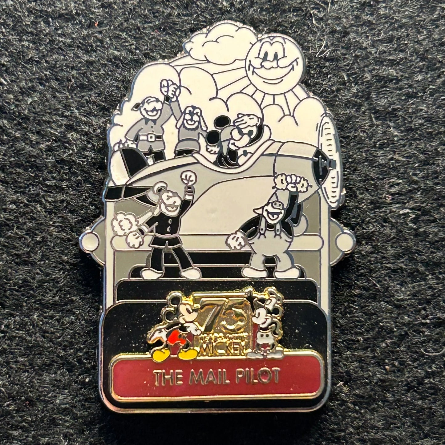 2004 - Mickey Mouse - Mail Pilot - 75th Anniversary - LE 2,000 - Disney Pin on Pin