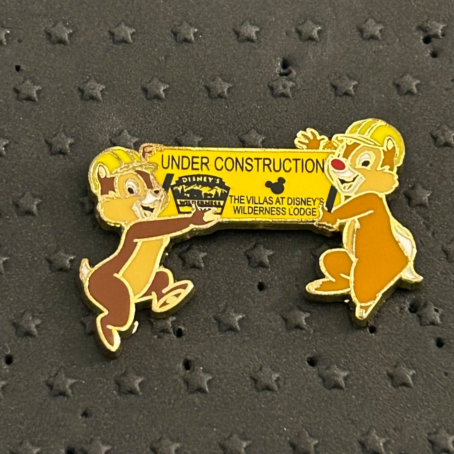 2015 - Chip and Dale - Wilderness Lodge - WDW - Construction - Disney Pin