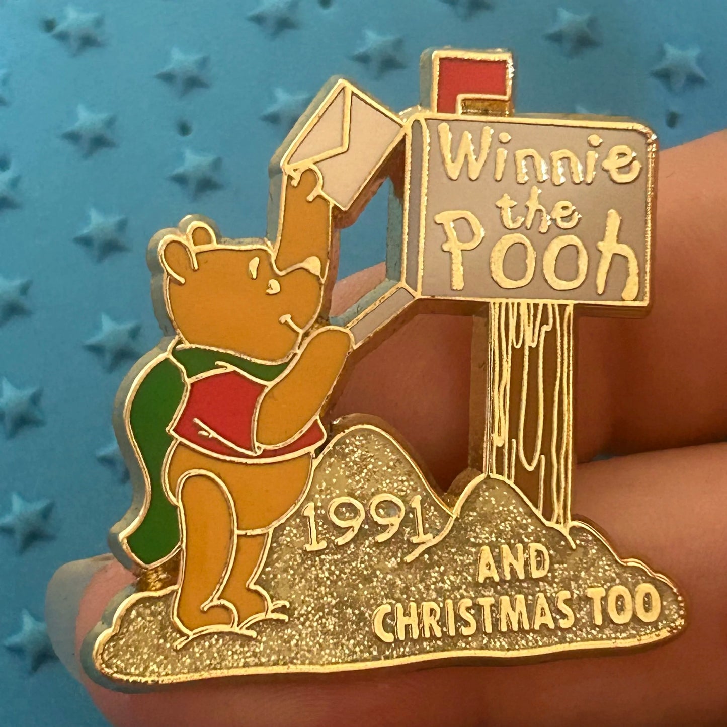 2001 - Winnie The Pooh and Christmas Too - Disney Pin