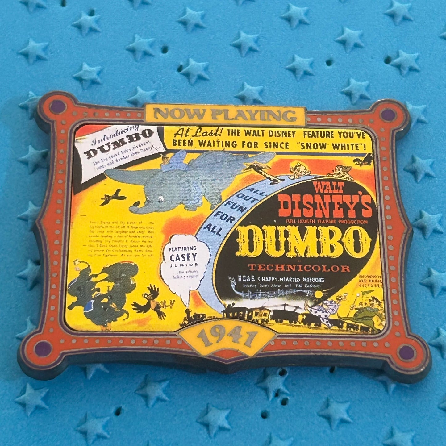 2000 - Dumbo Movie Poster 1941 - 100 Years Of Dreams - Disney Pin