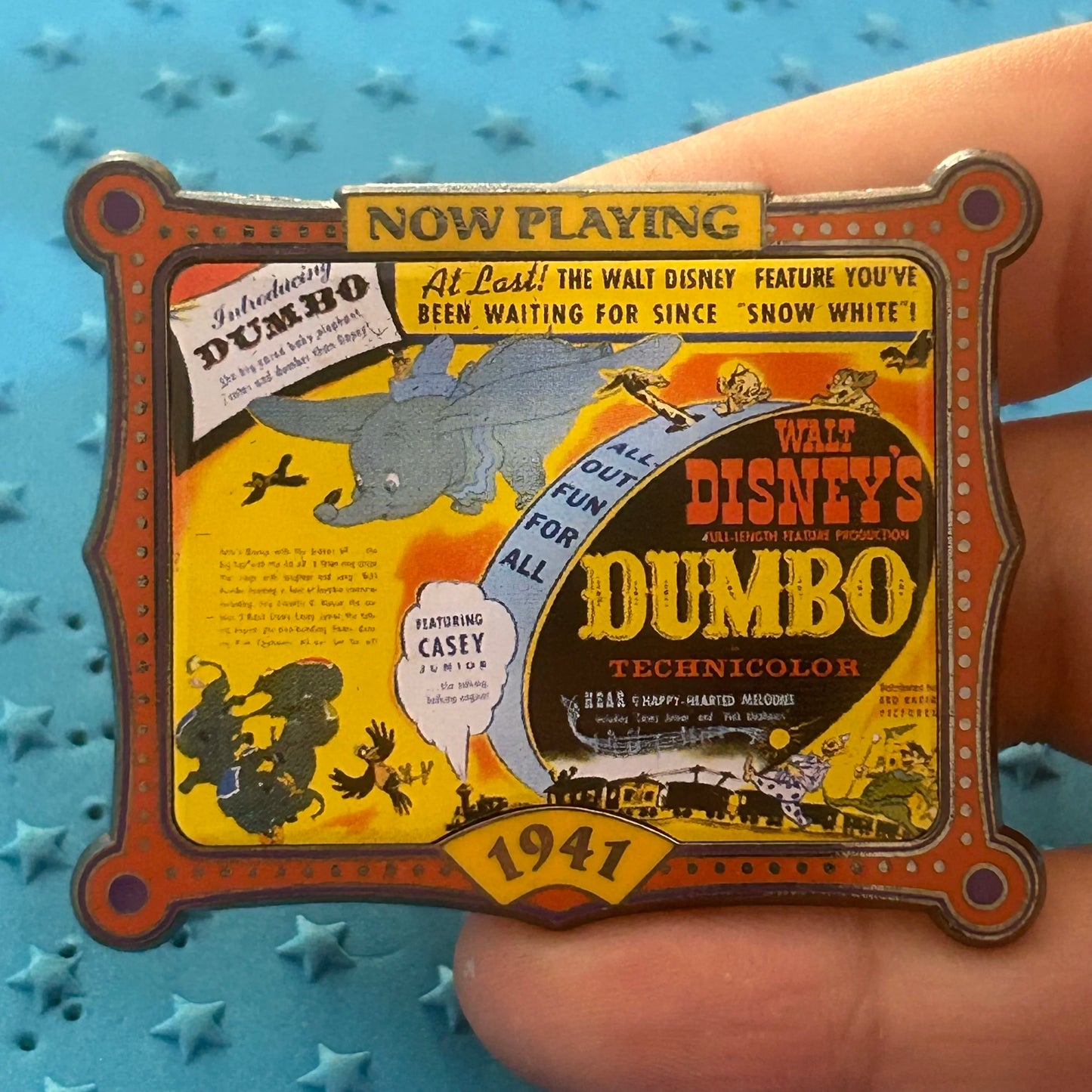 2000 - Dumbo Movie Poster 1941 - 100 Years Of Dreams - Disney Pin
