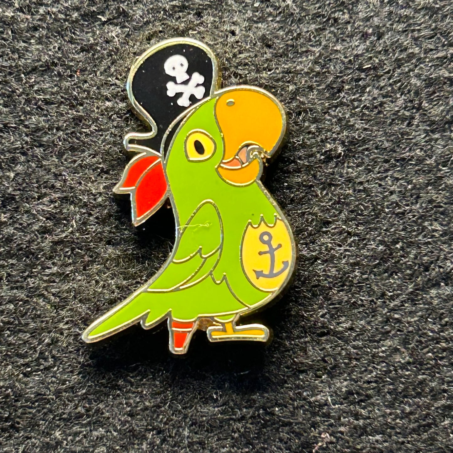 2023 - Peg Leg Parrot - Pirates of the Caribbean - Booster Series - Disney Pin