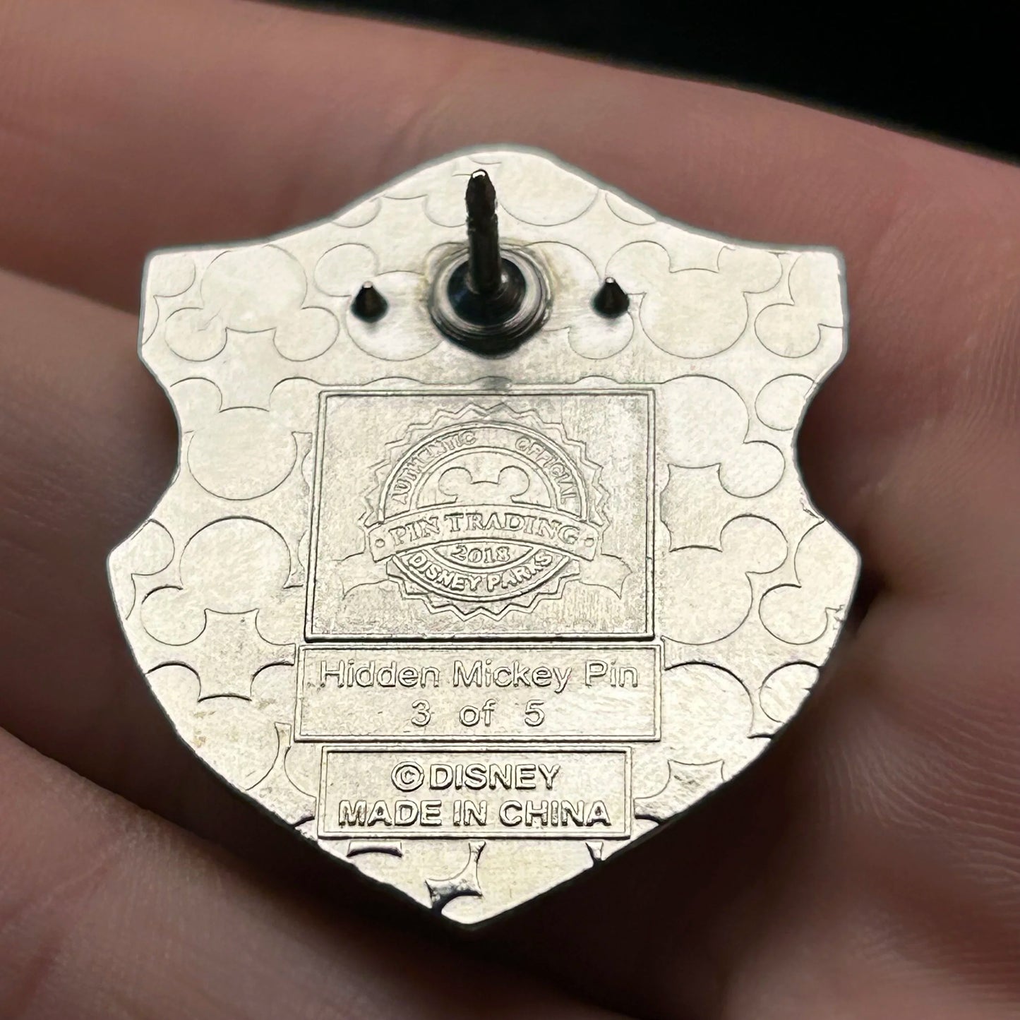 2018 - Apple - Snow White - Princess Crest Series - Hidden Mickey Pin
