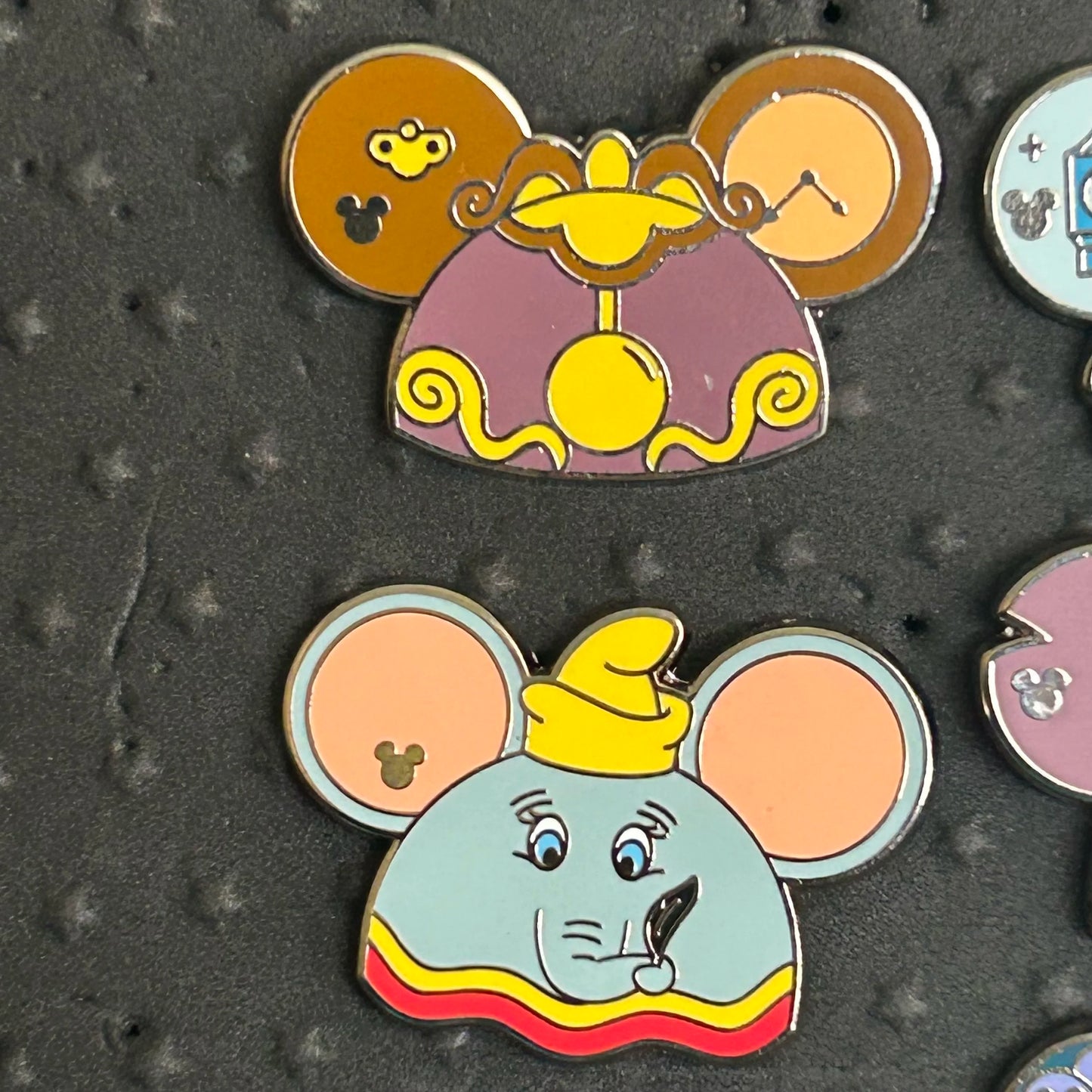 FULL SET - 2024 - Mickey Ears - Hidden Disney - 7 Pins