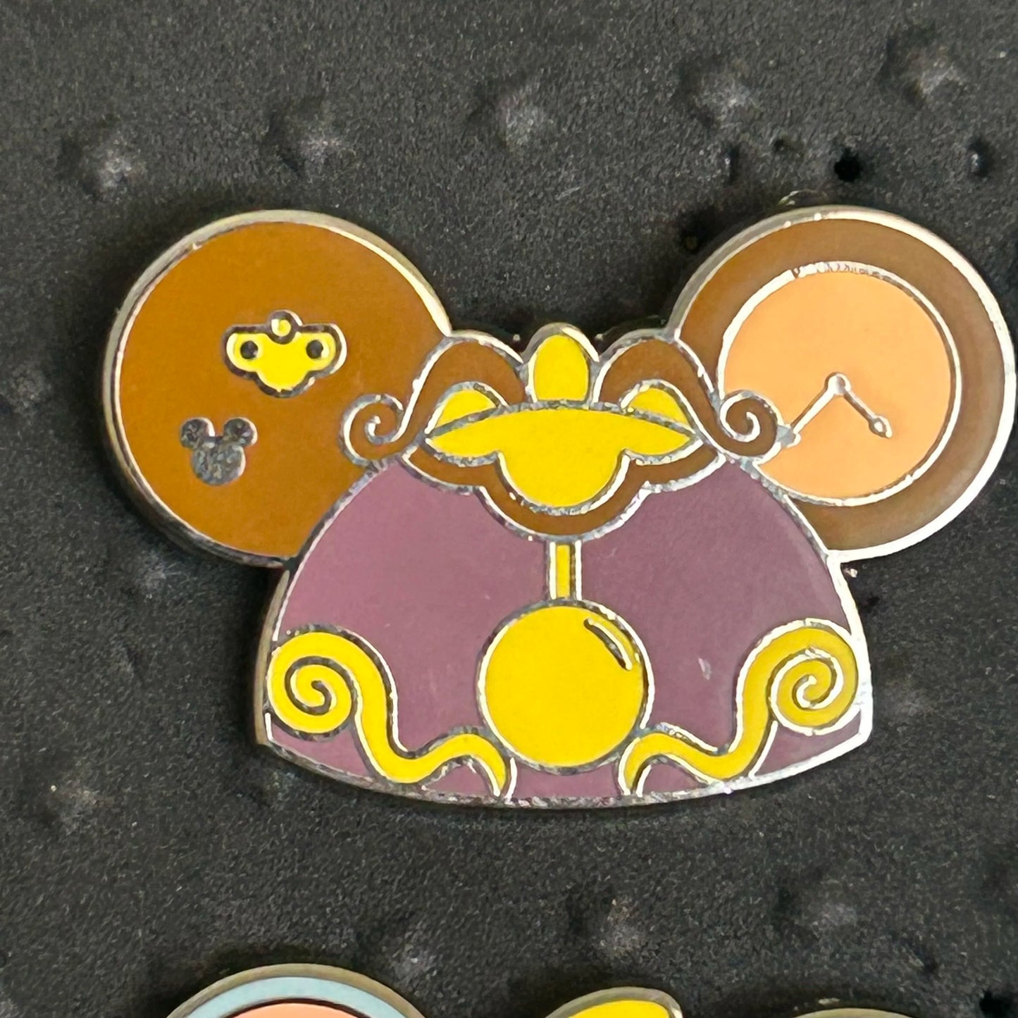FULL SET - 2024 - Mickey Ears - Hidden Disney - 7 Pins