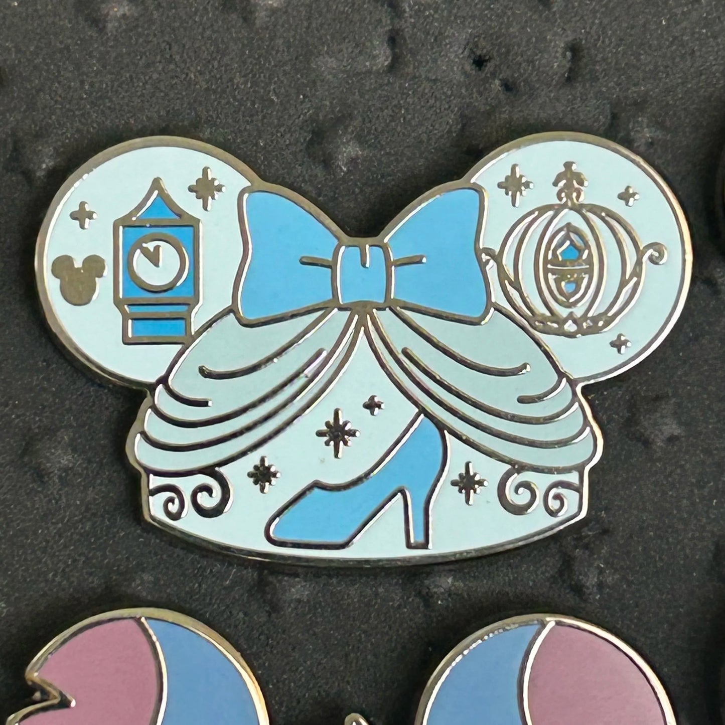 FULL SET - 2024 - Mickey Ears - Hidden Disney - 7 Pins