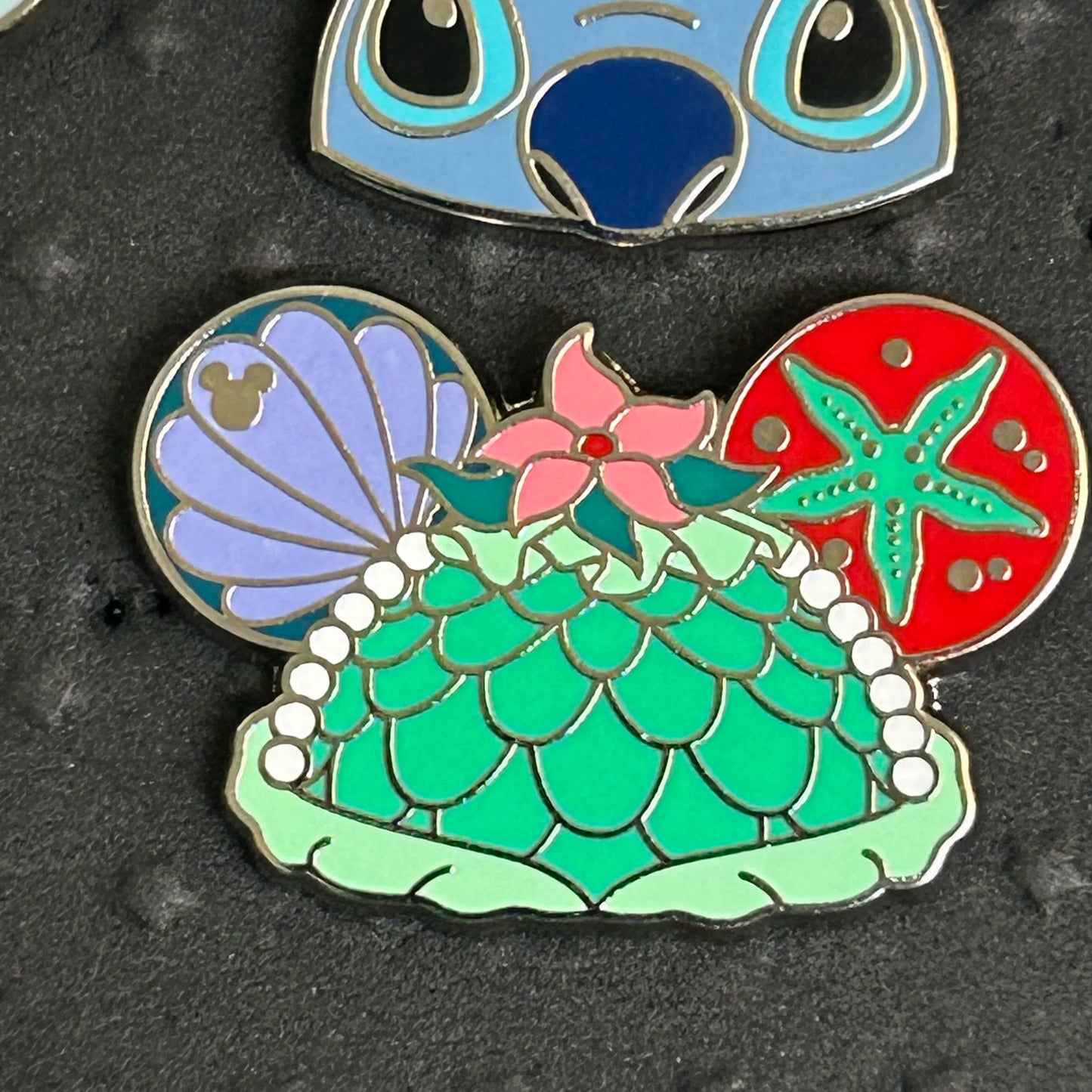 FULL SET - 2024 - Mickey Ears - Hidden Disney - 7 Pins