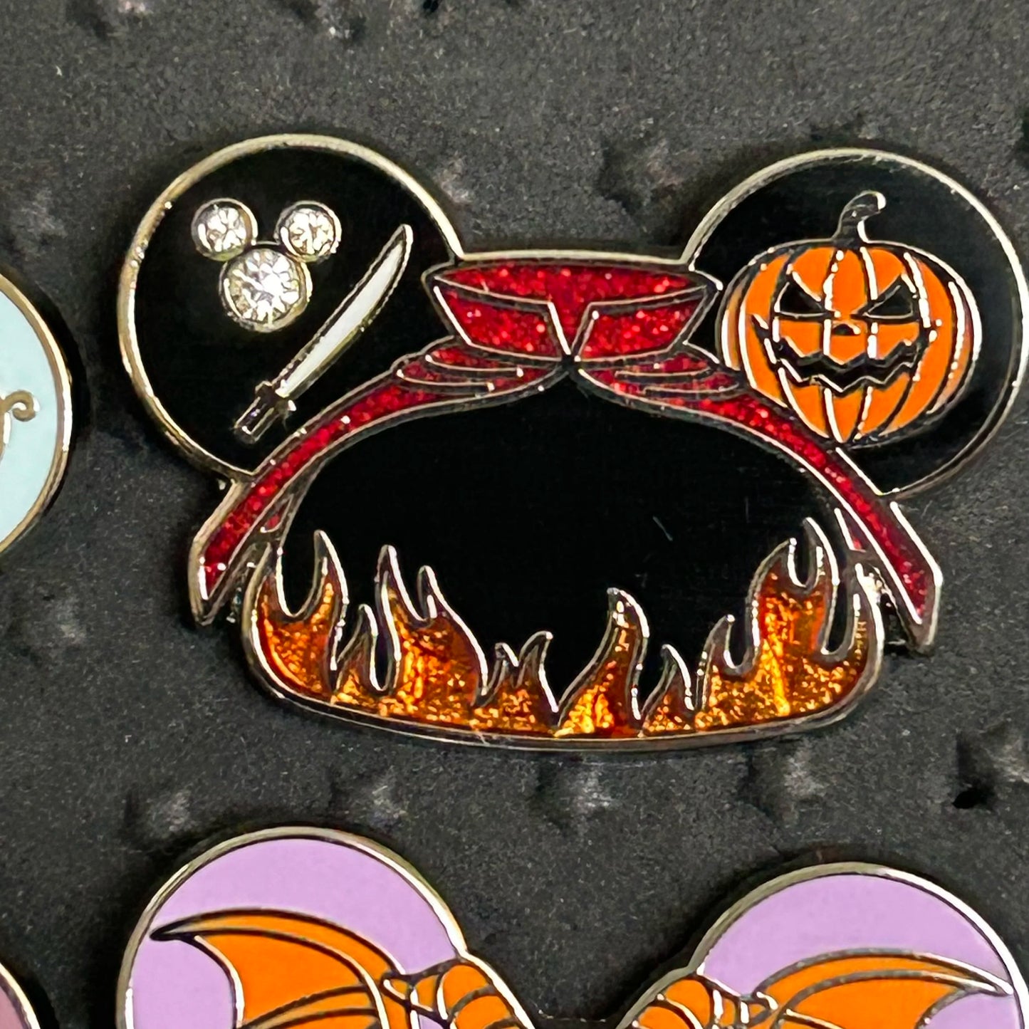 FULL SET - 2024 - Mickey Ears - Hidden Disney - 7 Pins