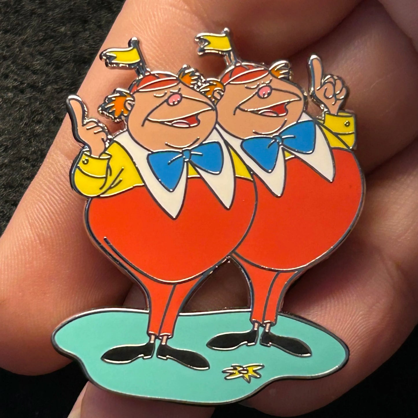 2024 - Tweedledee and Tweedledum - Alice in Wonderland - Disney Pin