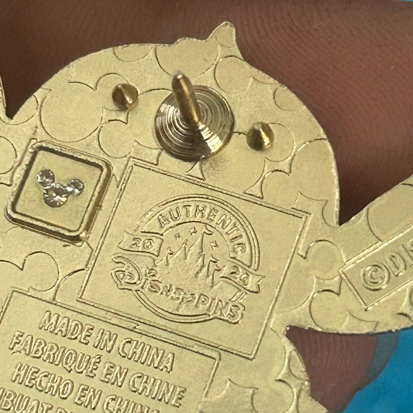 2024 - Stitch - Character Fan Series - Mystery Pin