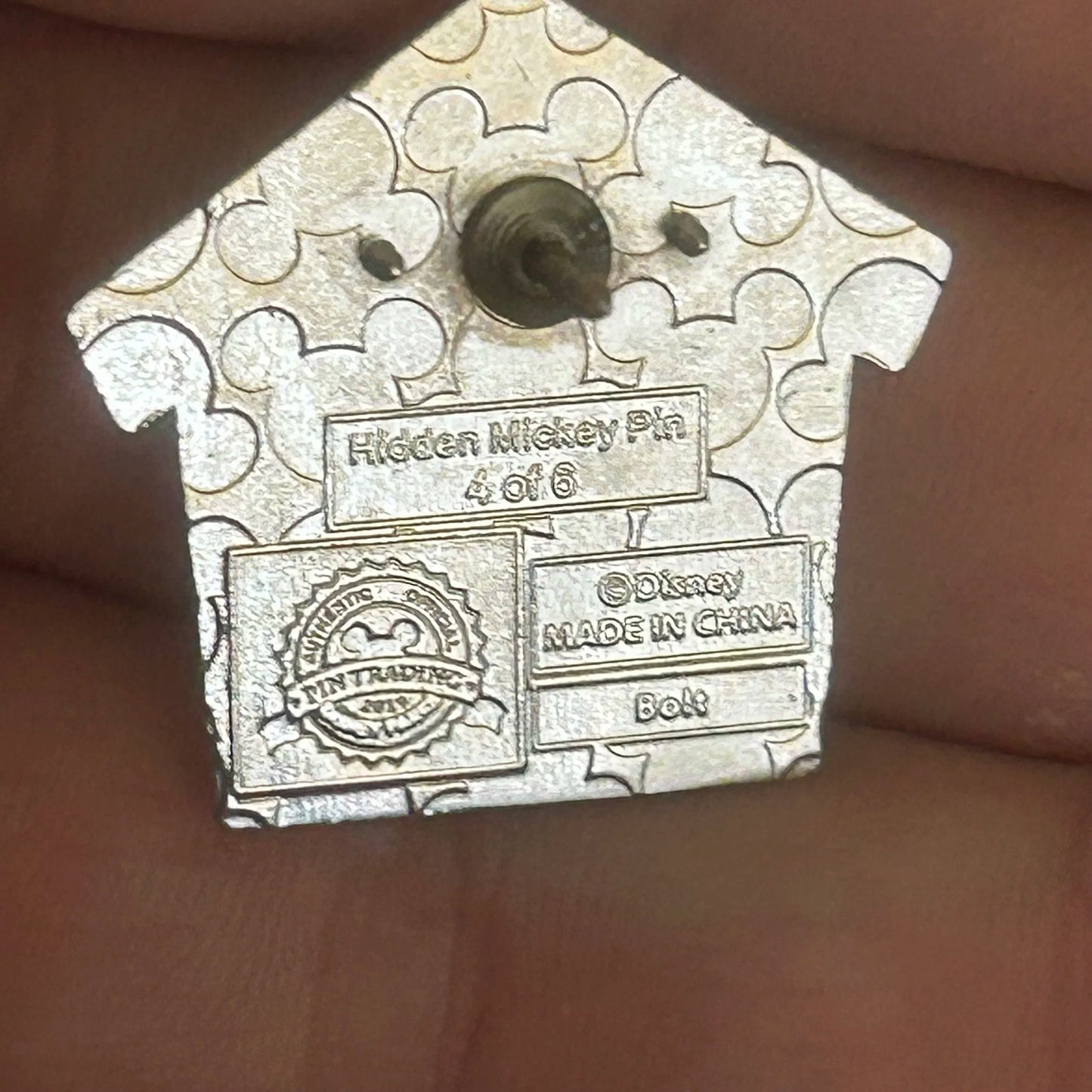 2019 - Bolt - Hidden Mickey - Dog House Series - Pin