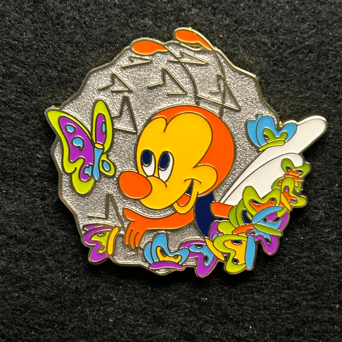 2025 - Spike the Bee - Flower and Garden - EPCOT - LR - Disney Pin