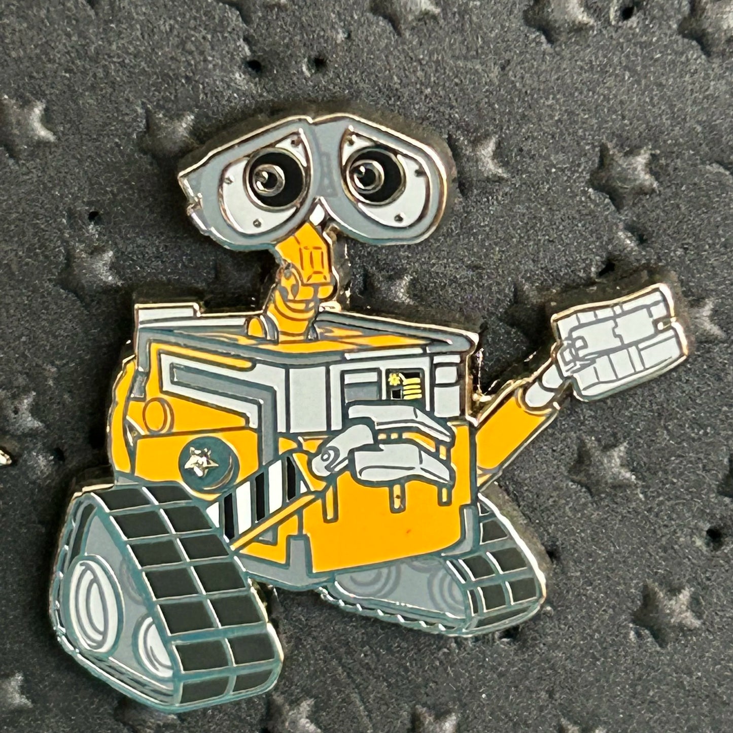 FULL SET - 2024 - Wall-e - Hidden Disney Pins - Mo, Burn-e, Eve, Axiom, Wall-e and Hal