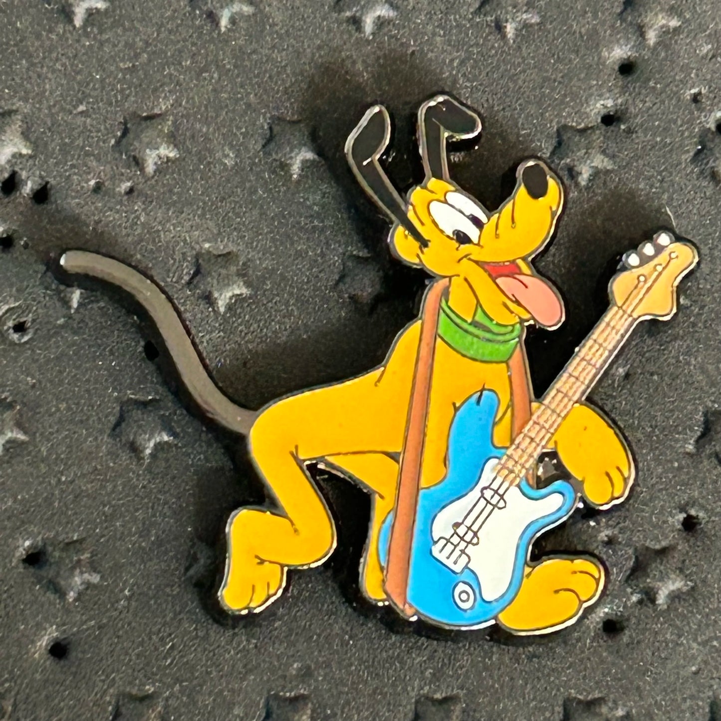 Loungefly - Pluto - Guitar - Mystery Pin