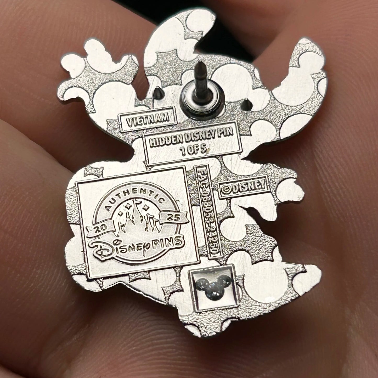 2025 - Stitch on Skateboard - Blue Series - WDW - Hidden Disney Pin