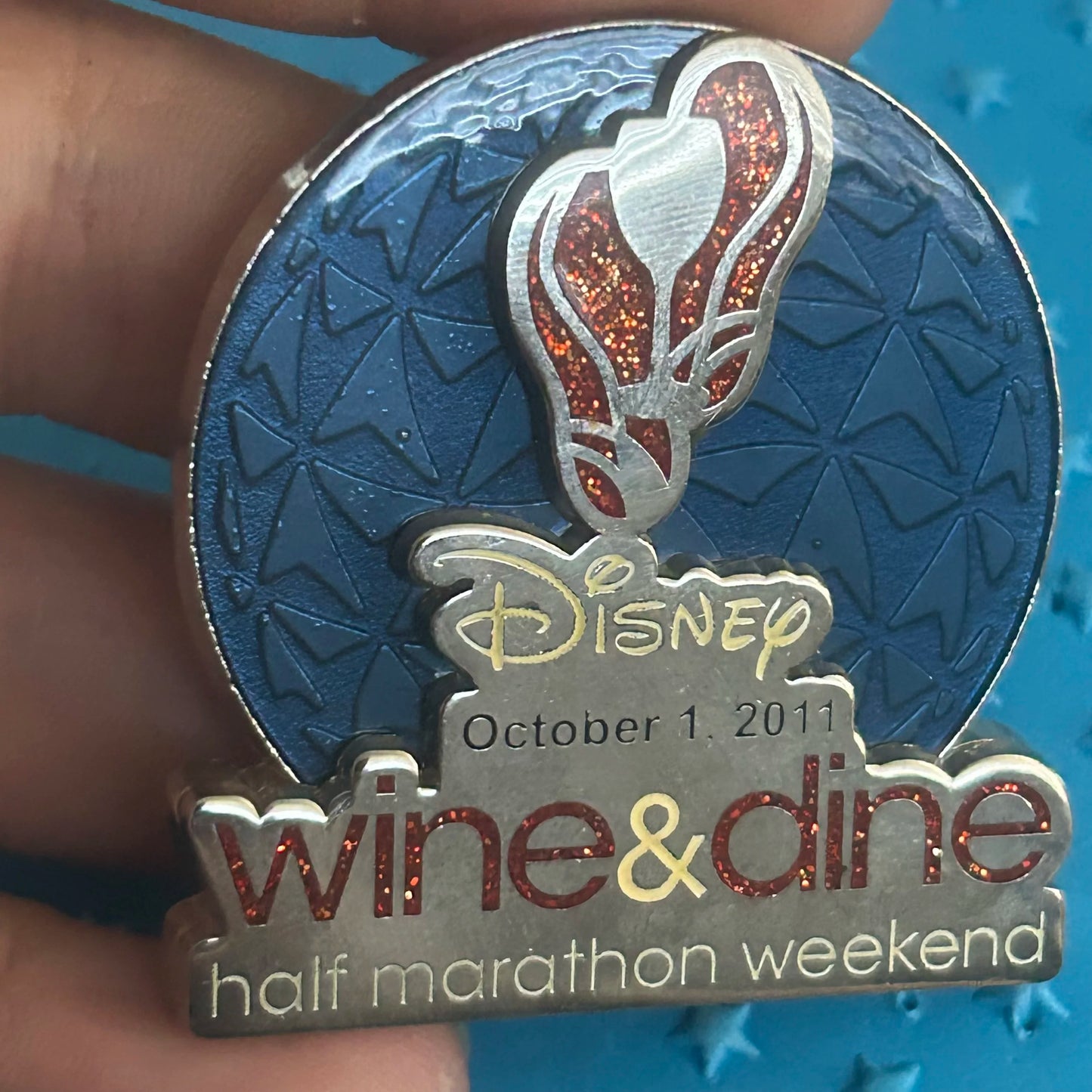 2011 - Spaceship Earth - Half Marathon Weekend - runDisney - LR - Disney Pin