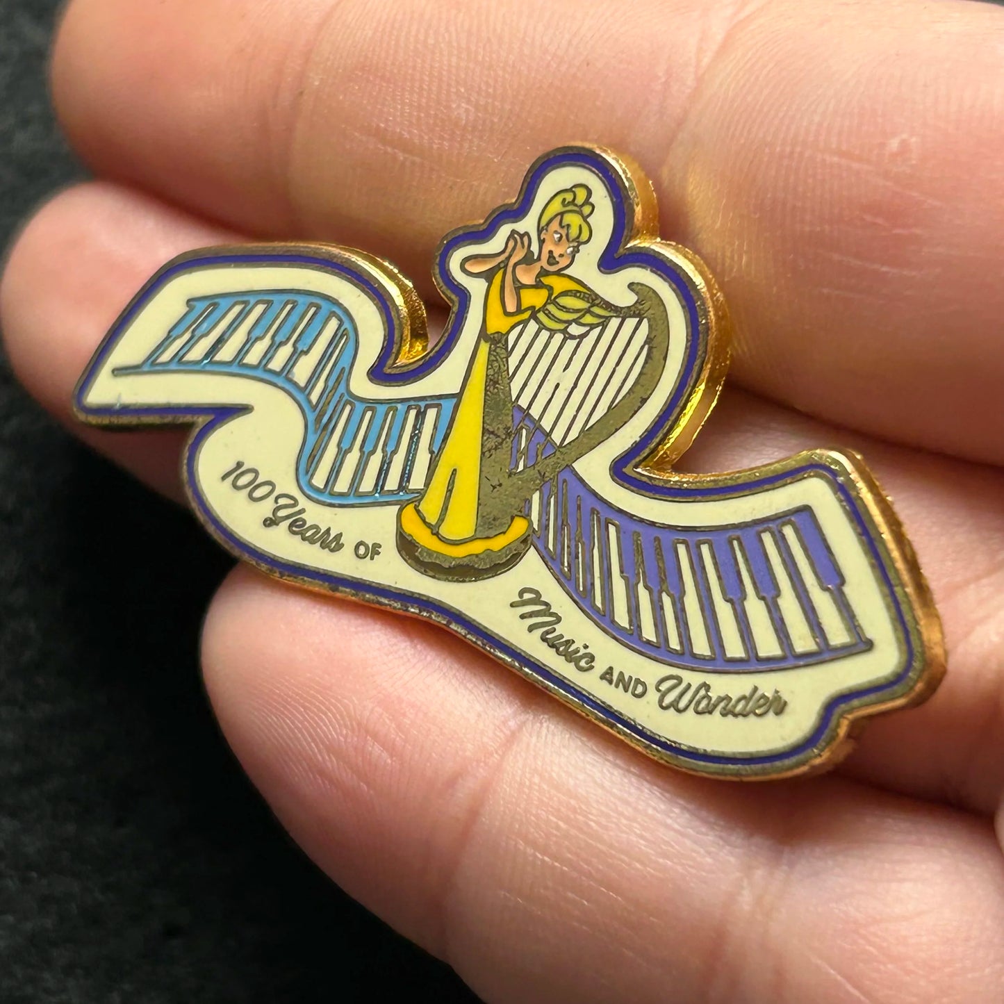 Loungefly - Golden Harp - Fun and Fancy Free - Disney Pin