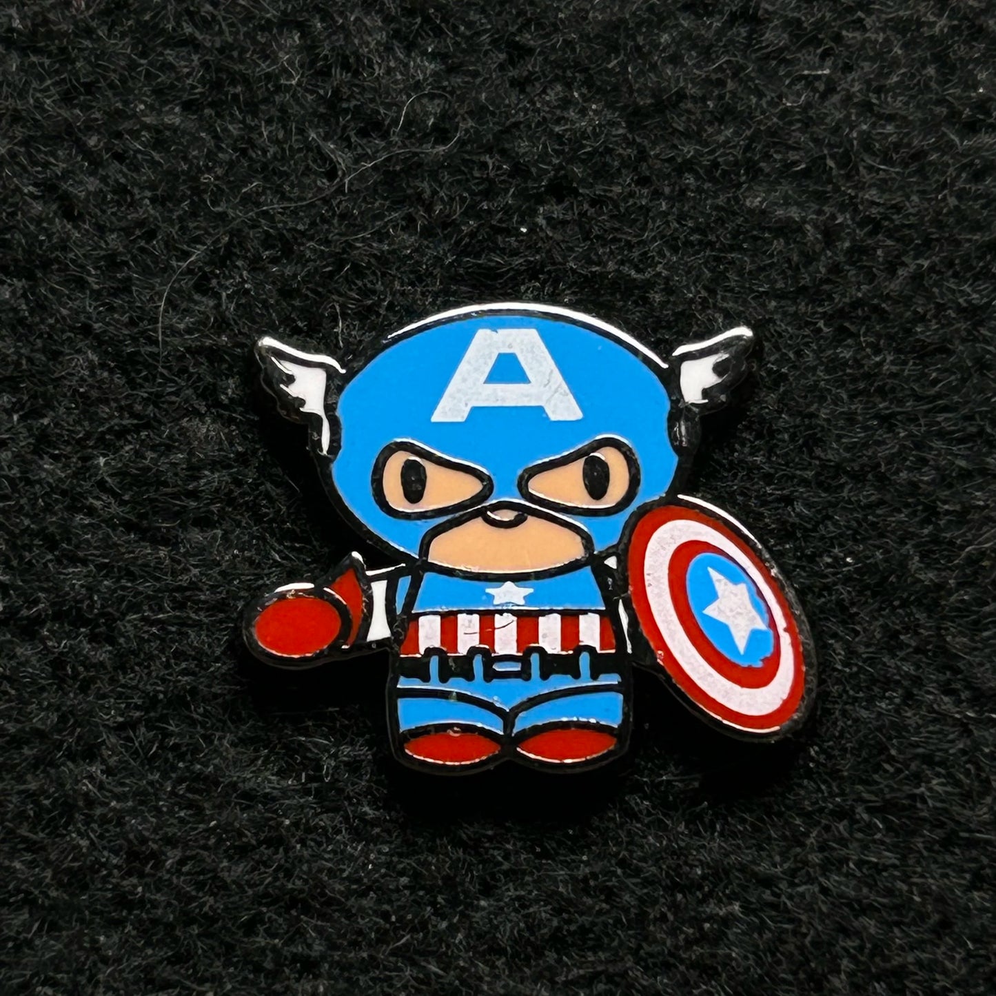 Captain America - Marvel - Avengers - Universal Studios - Tiny Pin