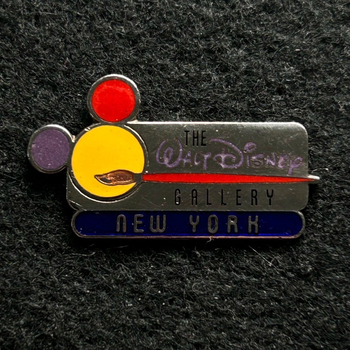 1997 - Vintage - The Walt Disney Gallery - Paint Brush - New York - Disney Pin
