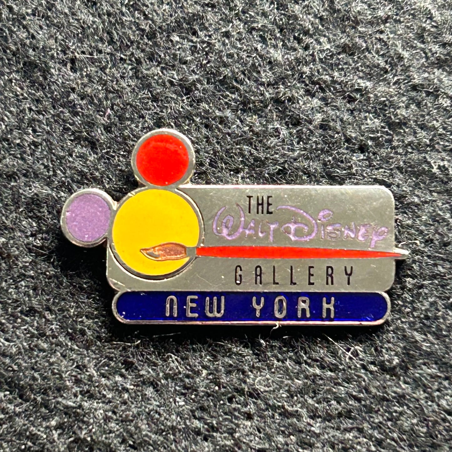1997 - Vintage - The Walt Disney Gallery - Paint Brush - New York - Disney Pin