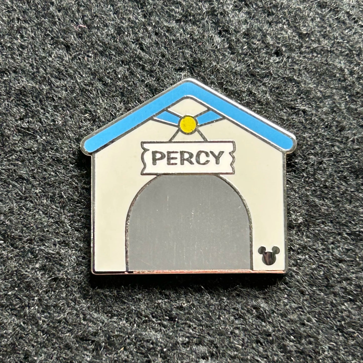 2019 - Percy - Pocahontas- Dog House - Hidden Mickey - Disney Pin