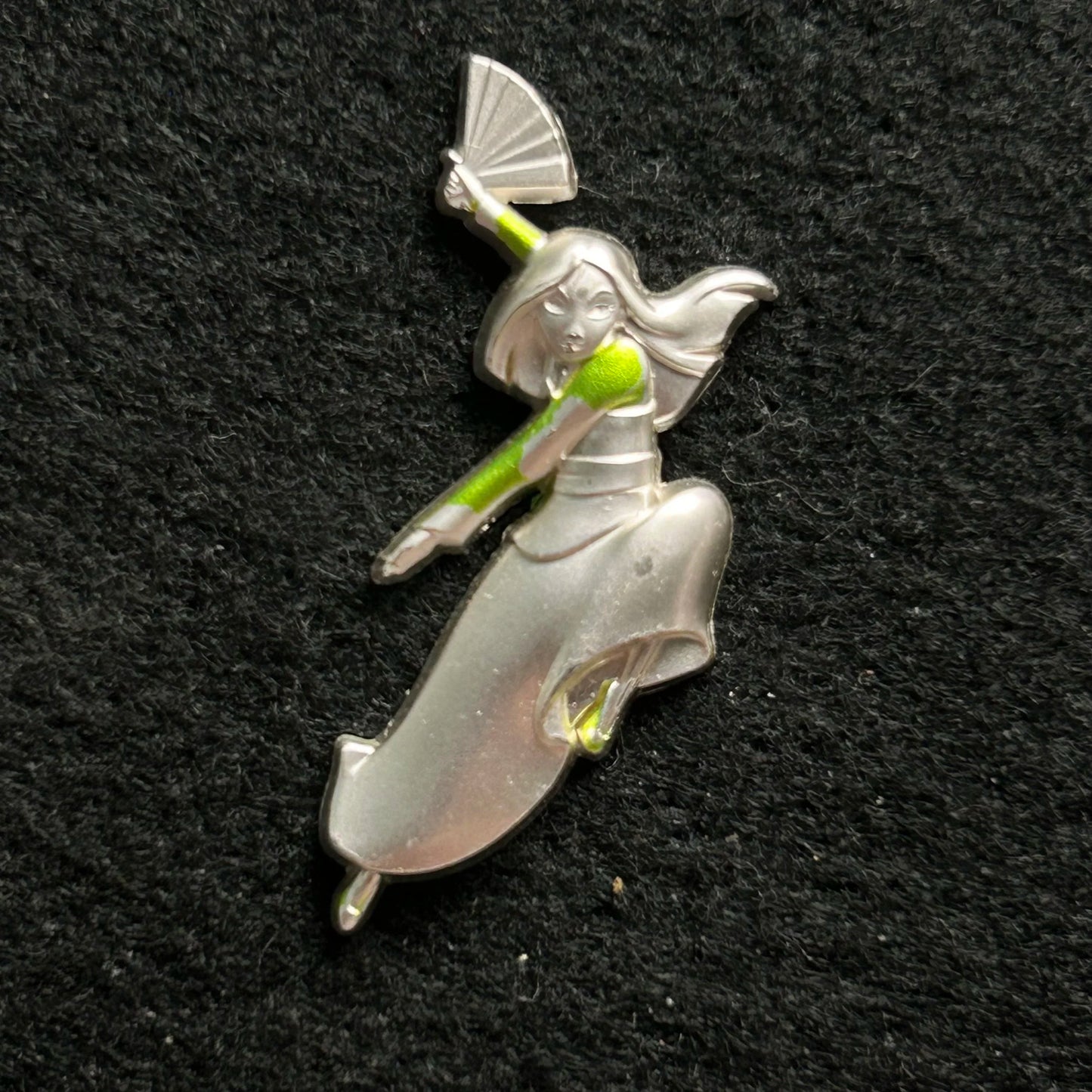 2022 - Mulan - Disney 100 - Silver Series - Disney Pin