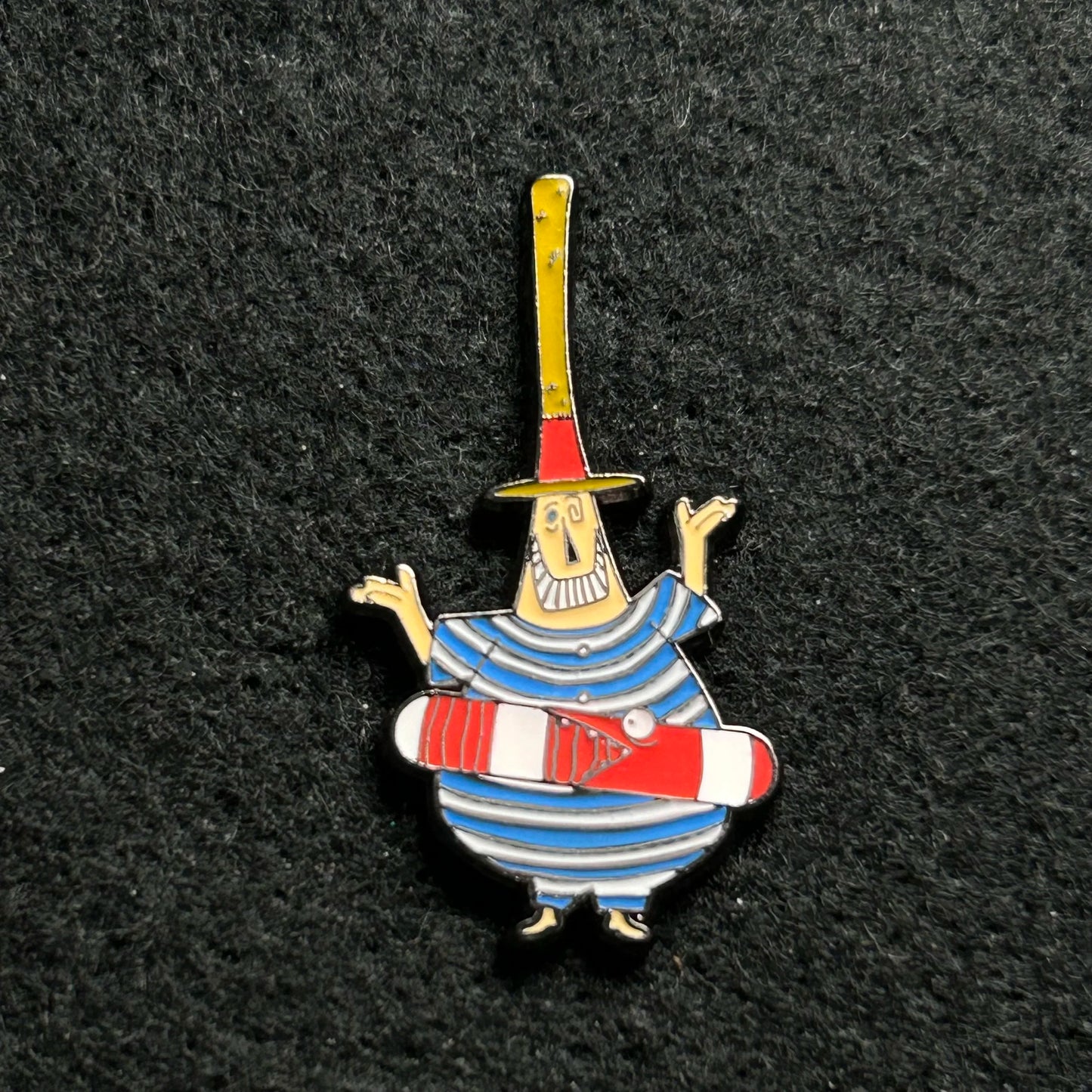 Loungefly - Mayor of Halloweentown - NBC - Beach Series - Disney Pin