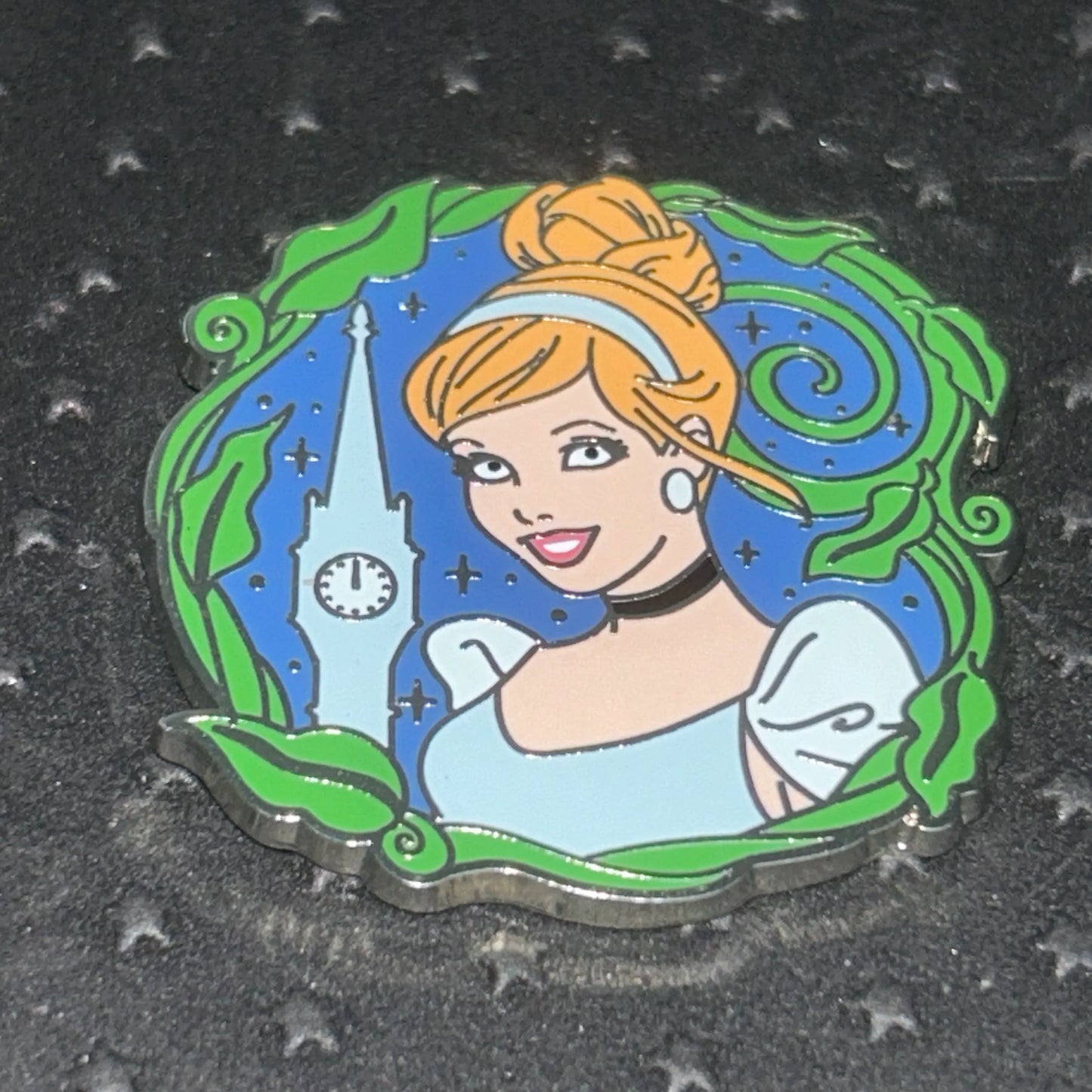 2022 - Cinderella - Castle Frame - Mystery Pin